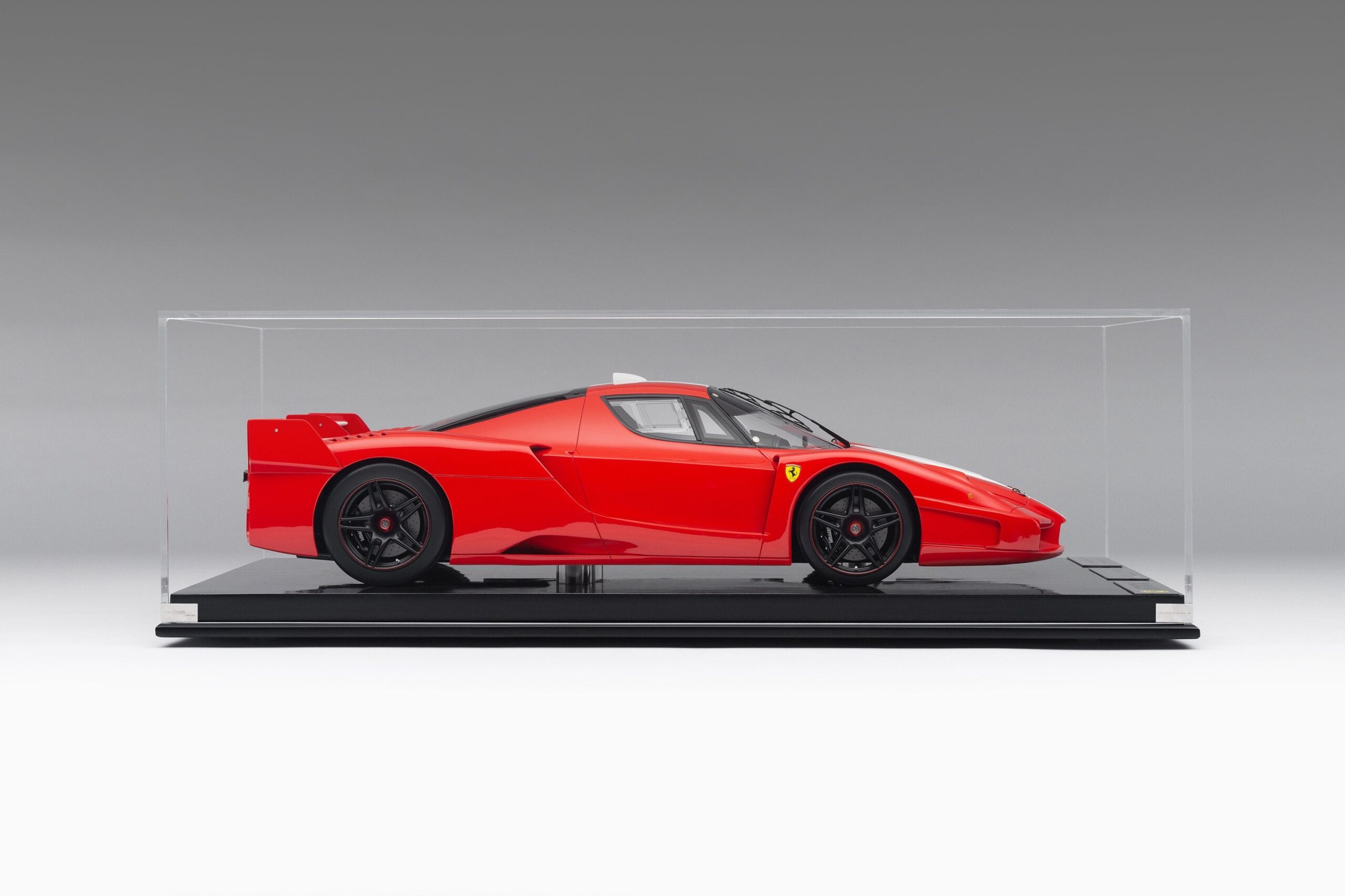 Amalgam Ferrari FXX (2005) - Rot | 1:8 - 画像7