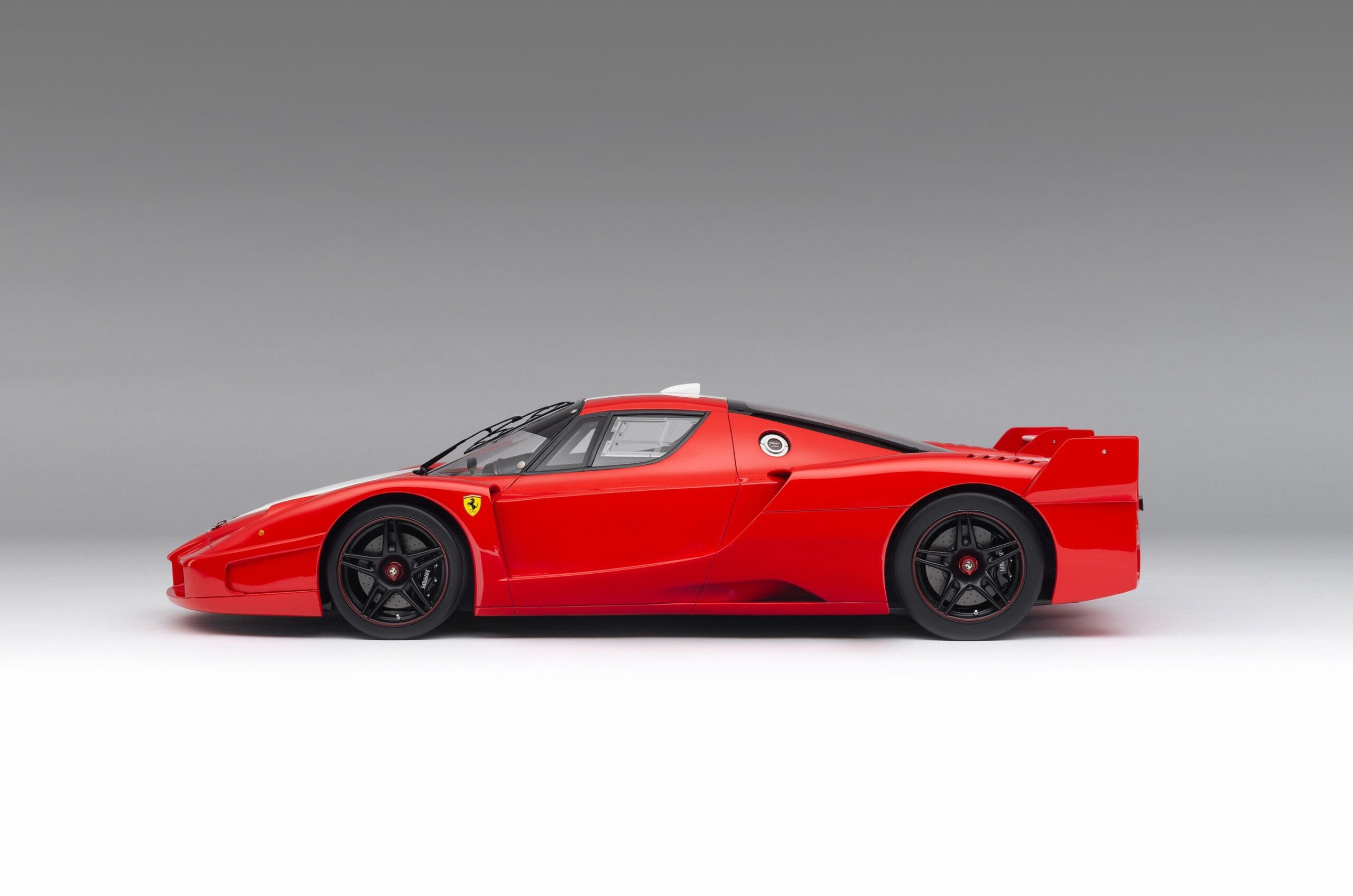 Amalgam Ferrari FXX (2005) - Rot | 1:8 - 画像10