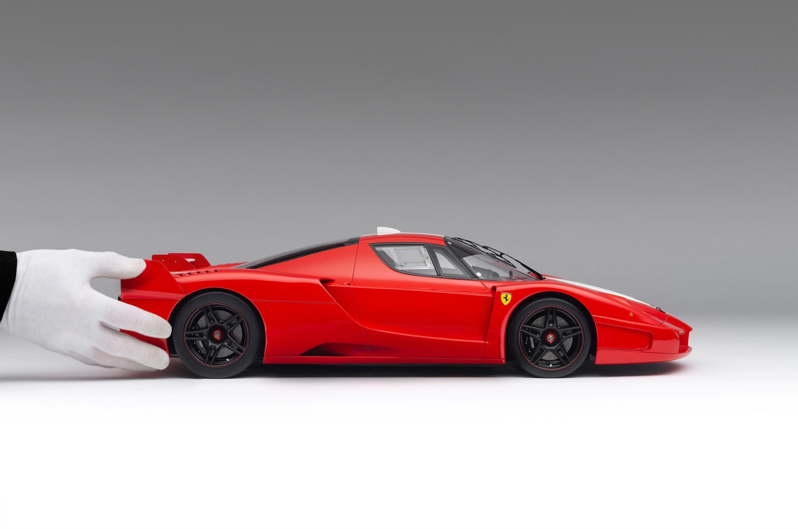 Amalgam Ferrari FXX (2005) - Rot | 1:8 - 画像3
