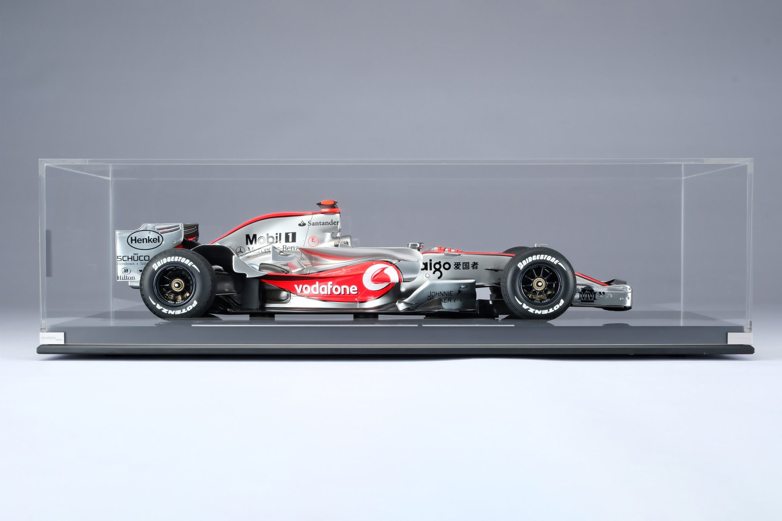Amalgam McLaren MP4-22 2007 European Grand Prix Alonso - Weiß | 1:8 - Image 17