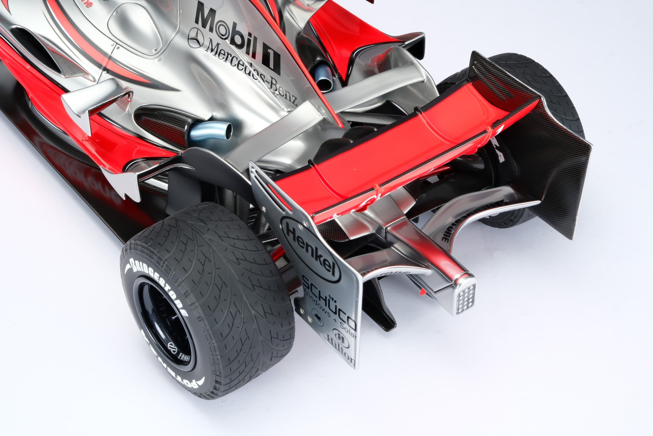 Amalgam McLaren MP4-22 2007 European Grand Prix Alonso - Weiß | 1:8 - Image 11