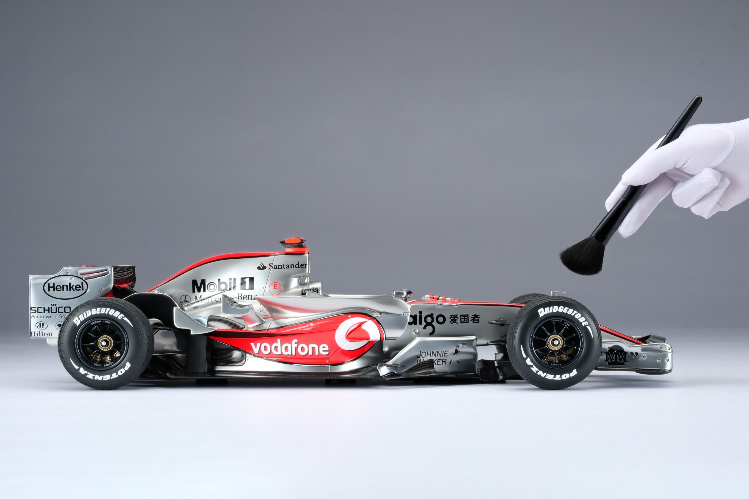 Amalgam McLaren MP4-22 2007 European Grand Prix Alonso - Weiß | 1:8 - Image 4