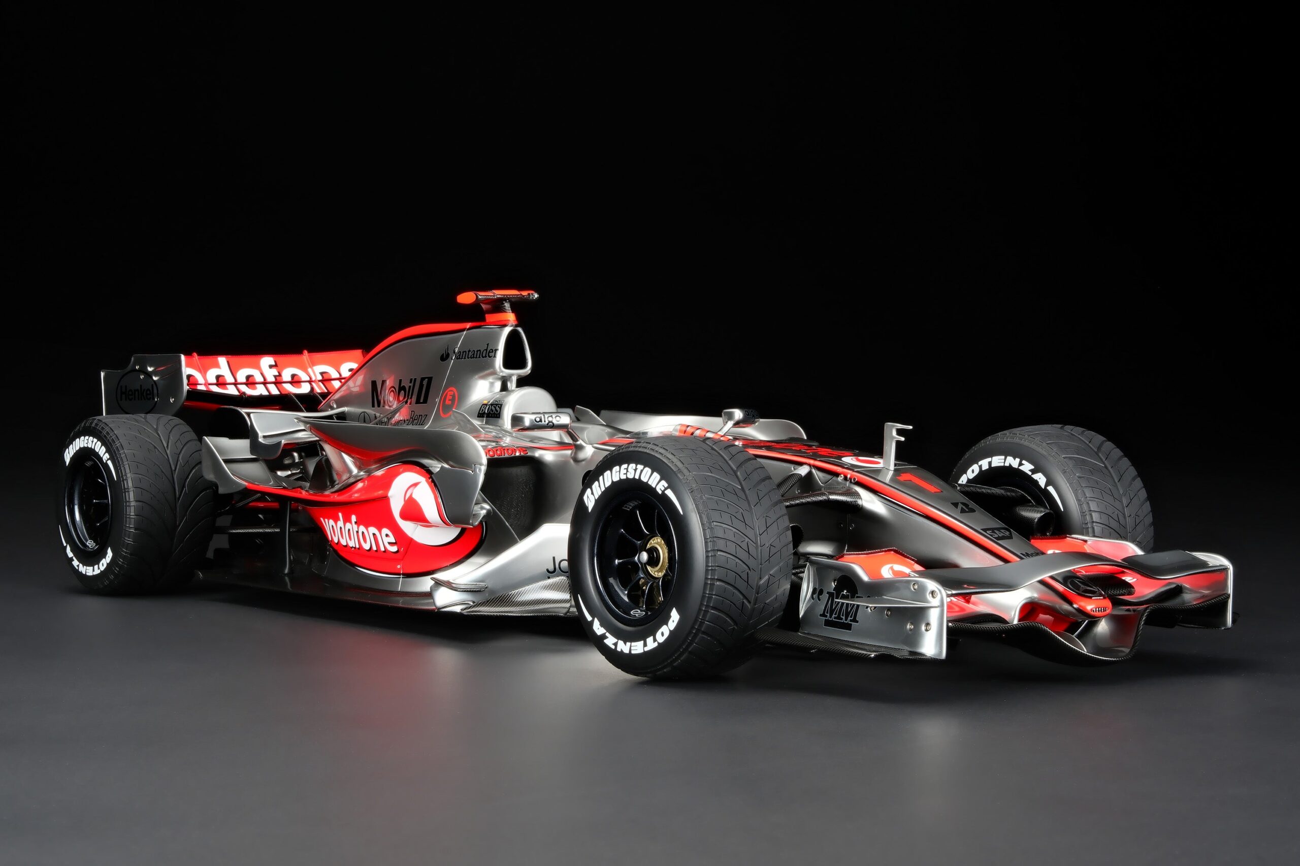 Amalgam McLaren MP4-22 2007 Grand Prix d'Europe Alonso - Blanc | 1:8
