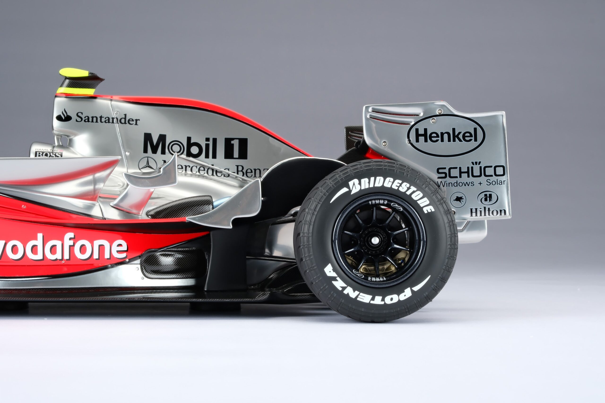 Amalgam McLaren MP4-22 2007 European Grand Prix - Lewis Hamilton - Rot | 1:8 - Image 9