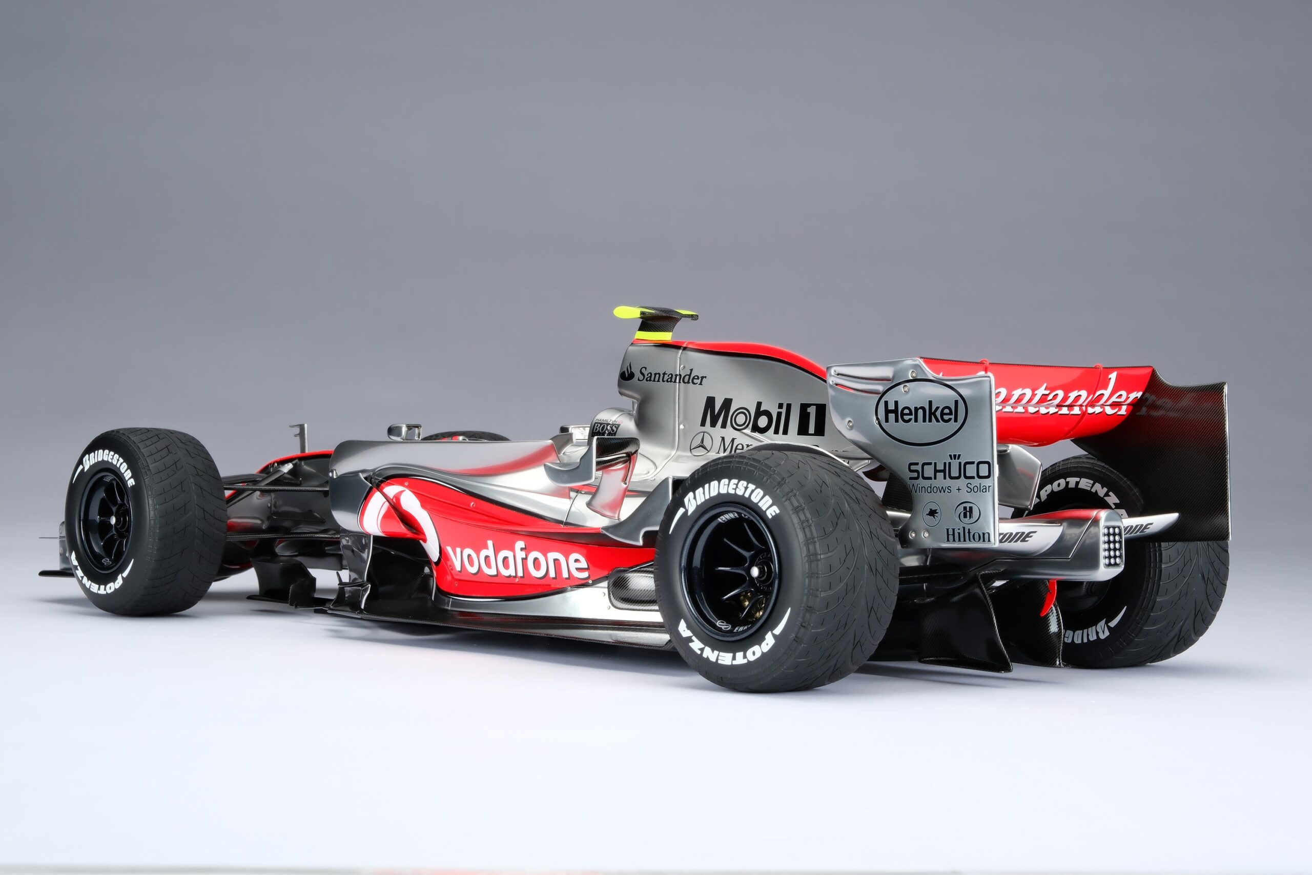 Amalgam McLaren MP4-22 2007 European Grand Prix - Lewis Hamilton - Rot | 1:8 - Image 13