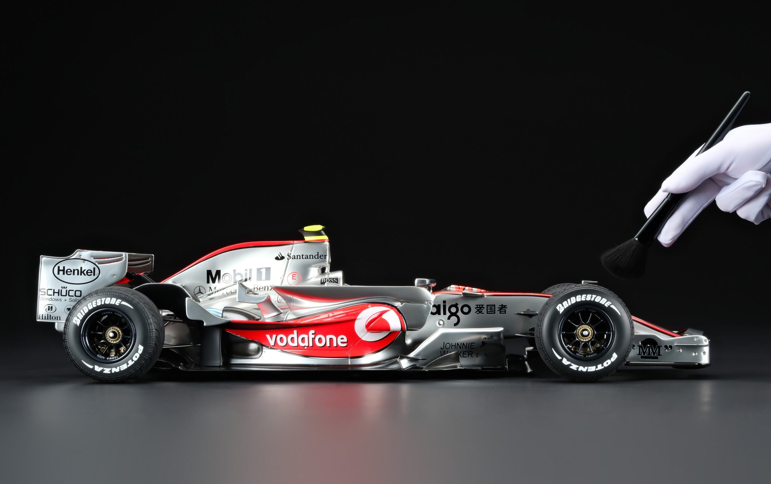 Amalgam McLaren MP4-22 2007 European Grand Prix - Lewis Hamilton - Rot | 1:8 - Image 3