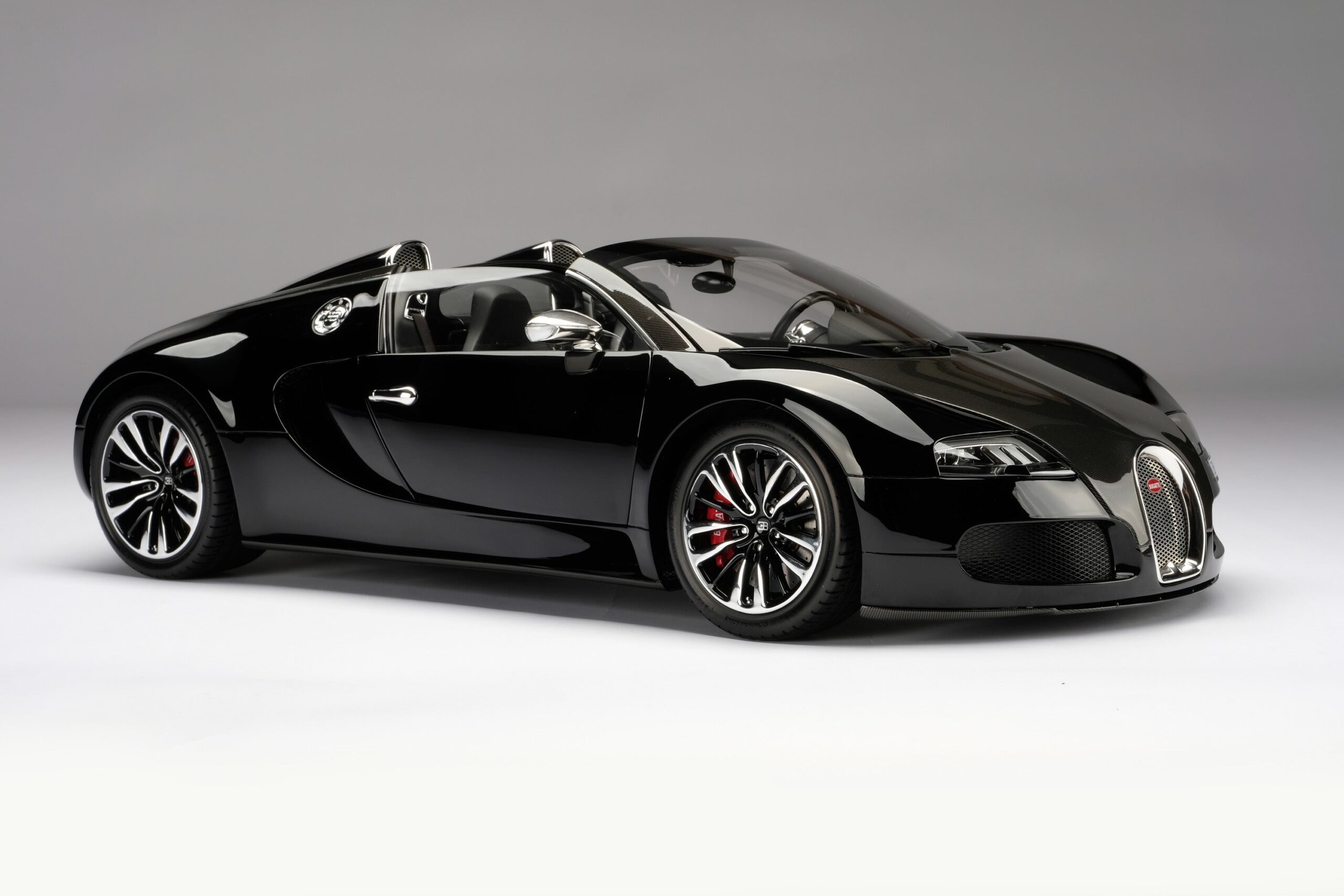 Amalgam Bugatti Veyron Tailor Made | 1:8 - Image 28