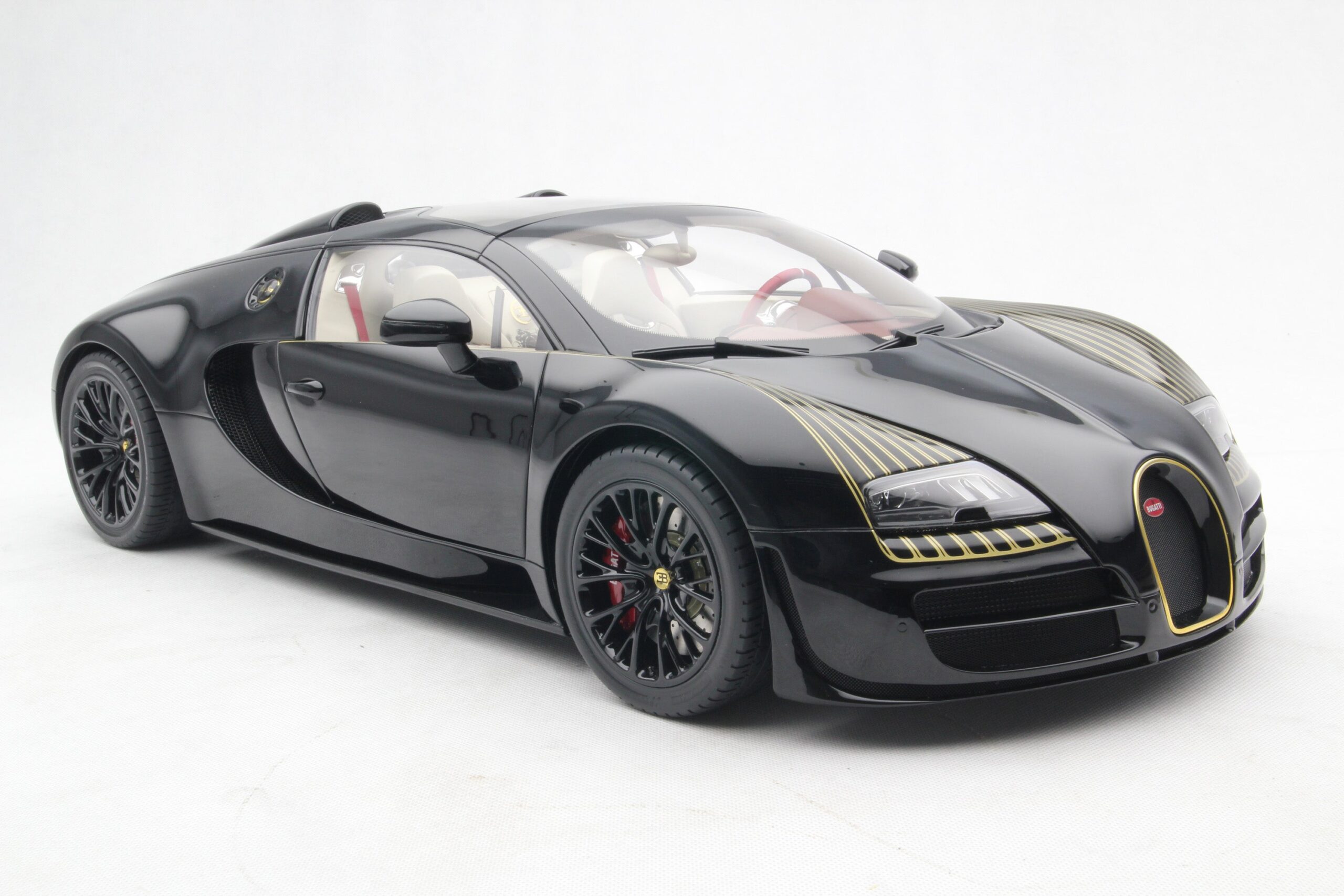 Amalgam Bugatti Veyron Tailor Made | 1:8 - Image 43