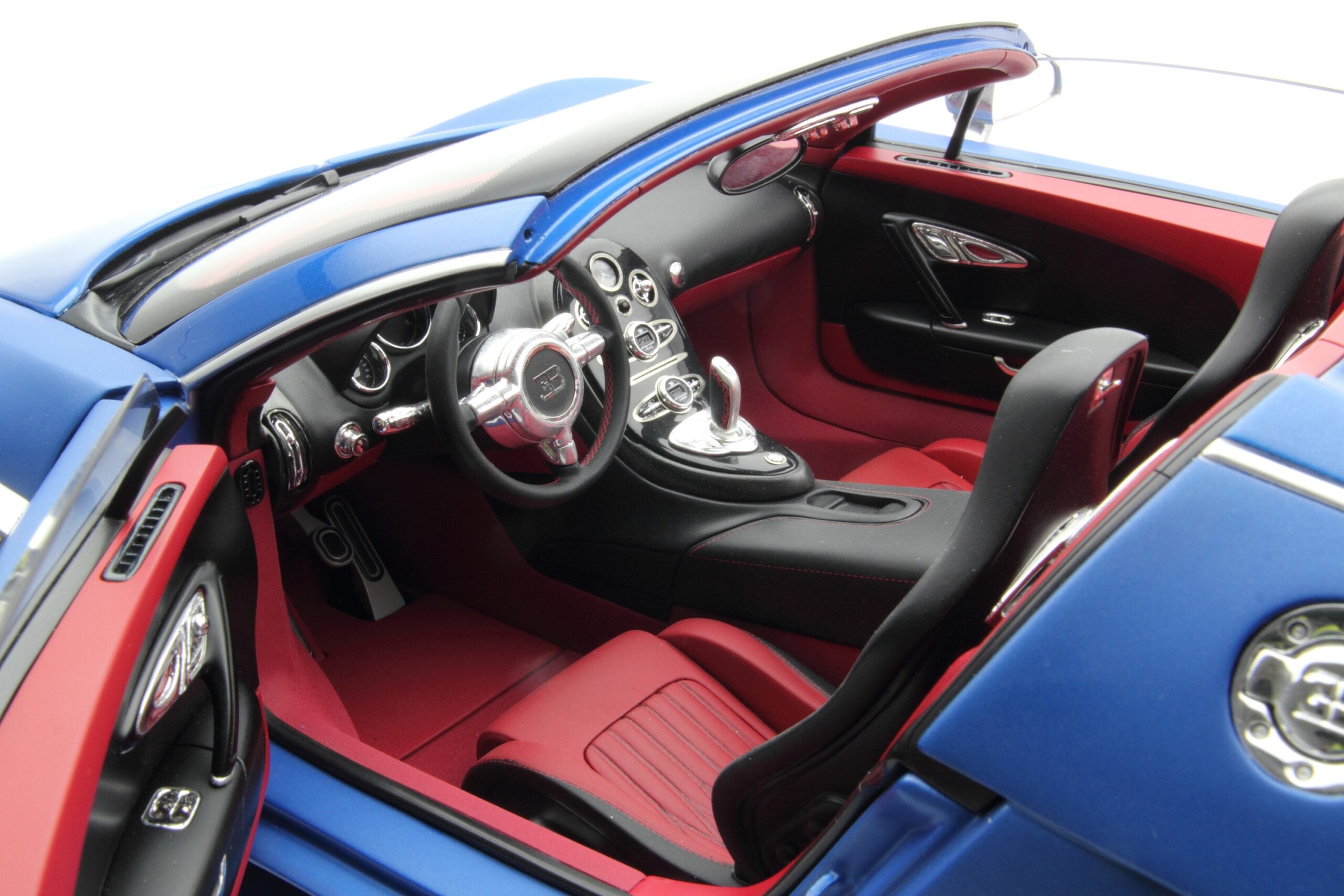 Amalgam Bugatti Veyron Tailor Made | 1:8 - Image 36