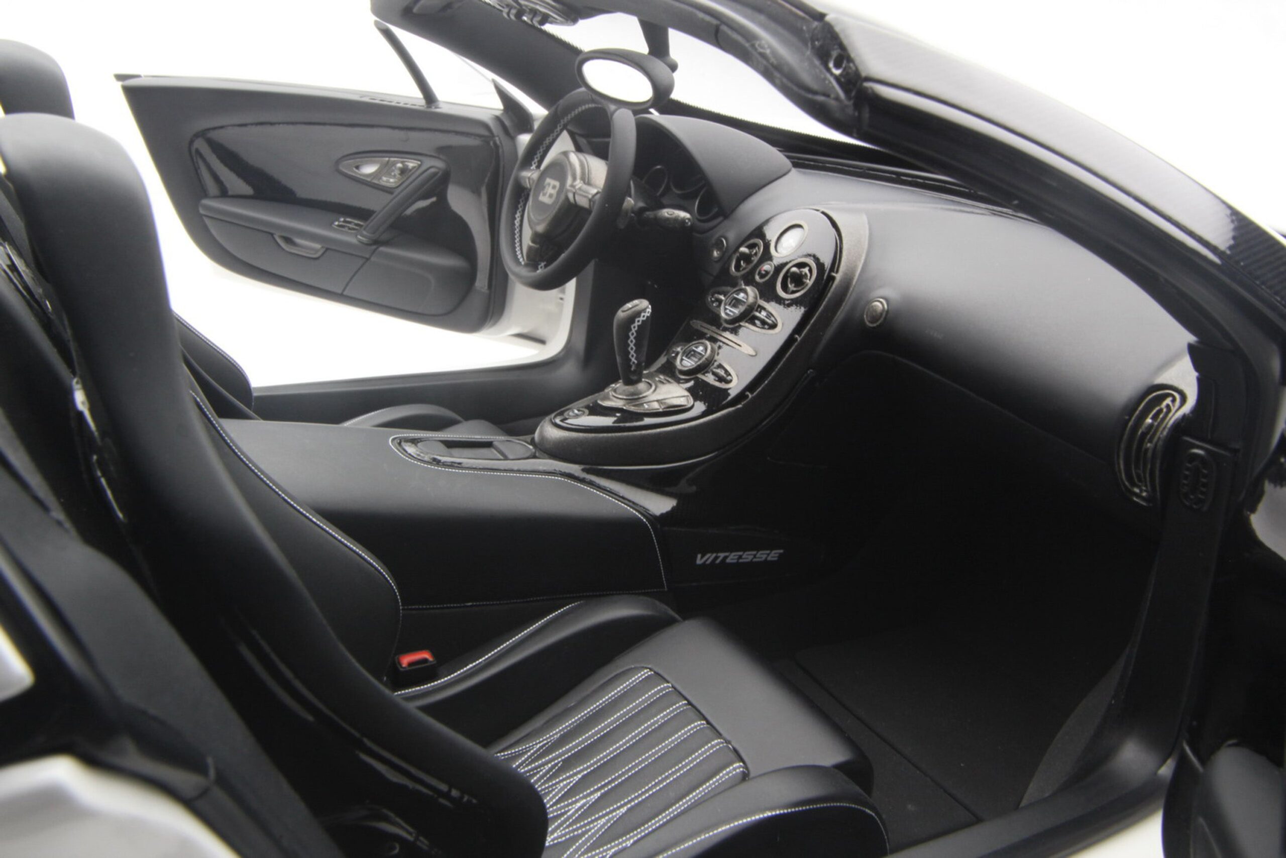Amalgam Bugatti Veyron Tailor Made | 1:8 - Image 51