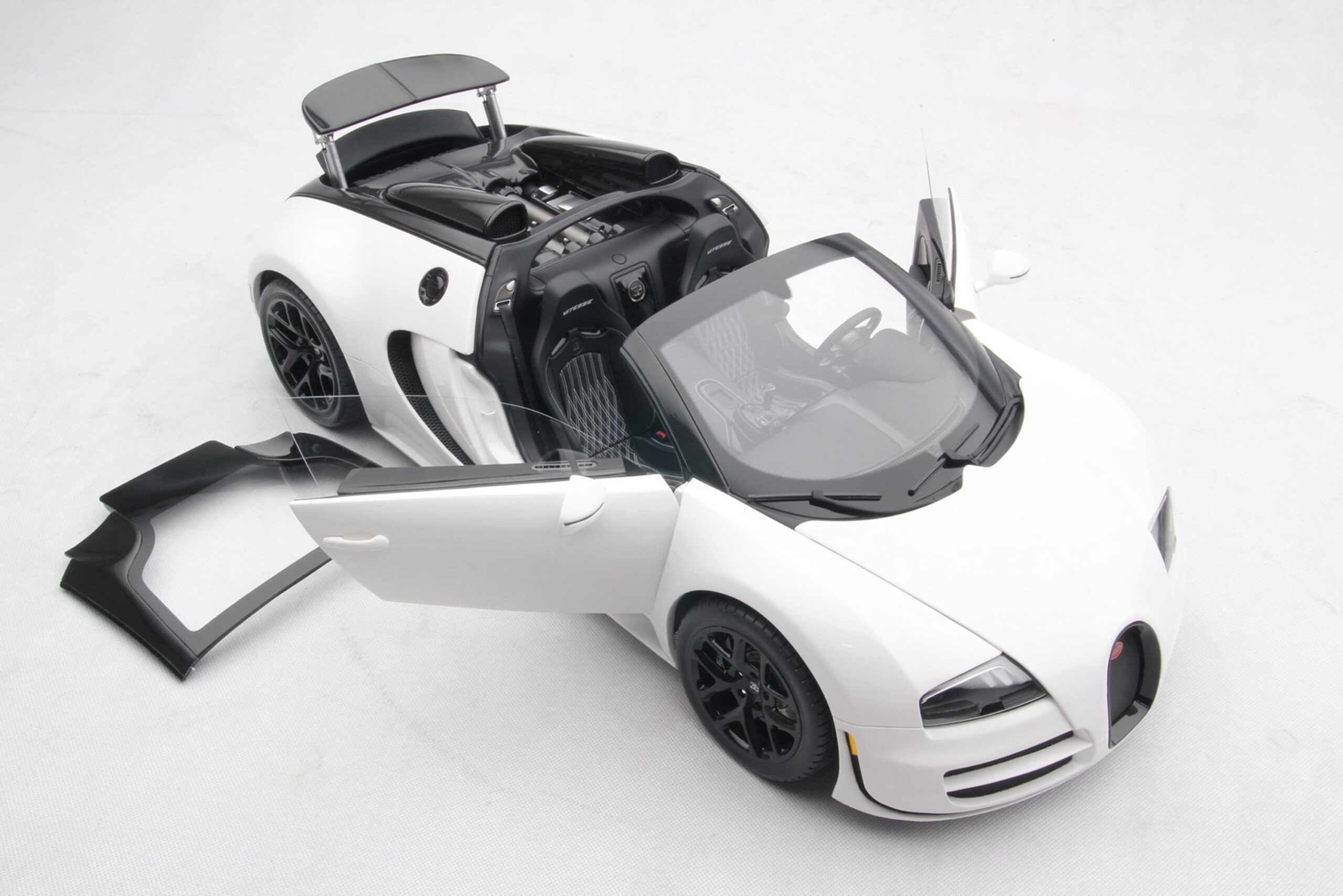Amalgam Bugatti Veyron Tailor Made | 1:8 - Image 52