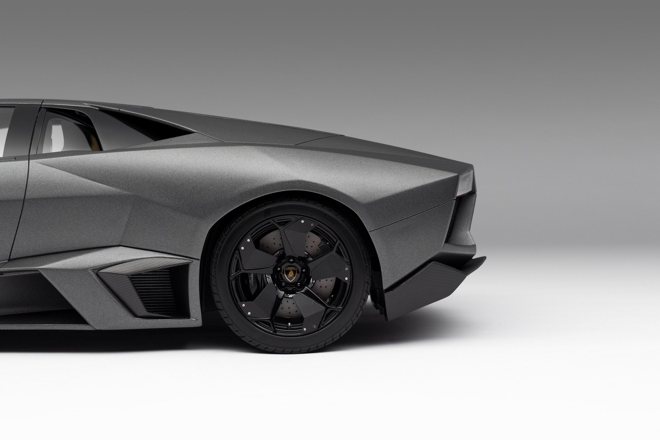 Amalgam Lamborghini Reventón (2007) - Grau | 1:8 – Bild 8