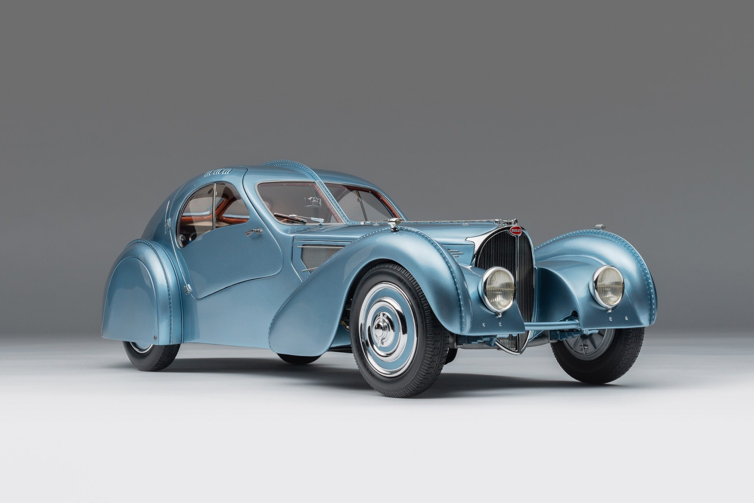 Amalgam Bugatti Type 57SC Atlantic "The Lord Rothschild" (1938) - Blau | 1:8