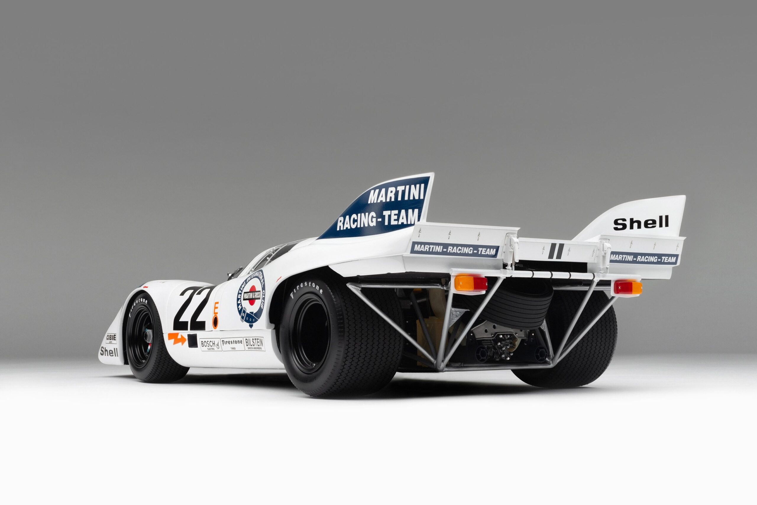 Amalgam Porsche 917 KH 1971 Le Mans Winner Martini Livery - Weiß | 1:8 - Image 8