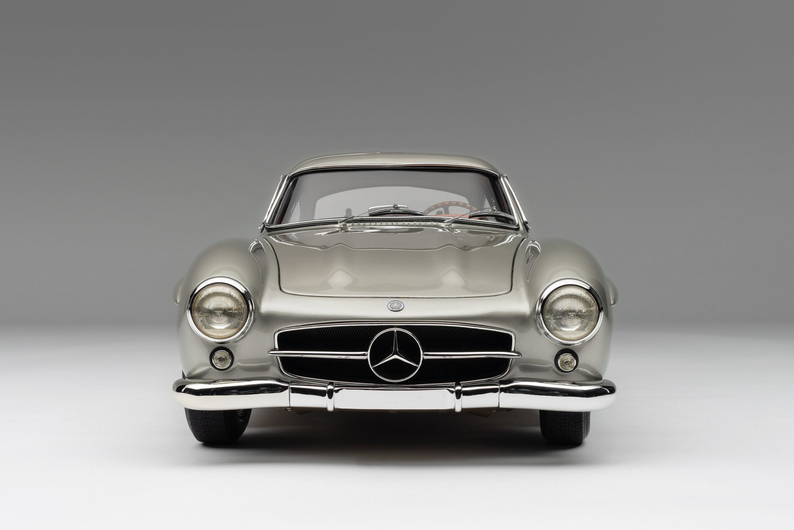 Amalgam Mercedes-Benz 300 SL Gullwing (1955) - Silber | 1:8 - Imagen 11