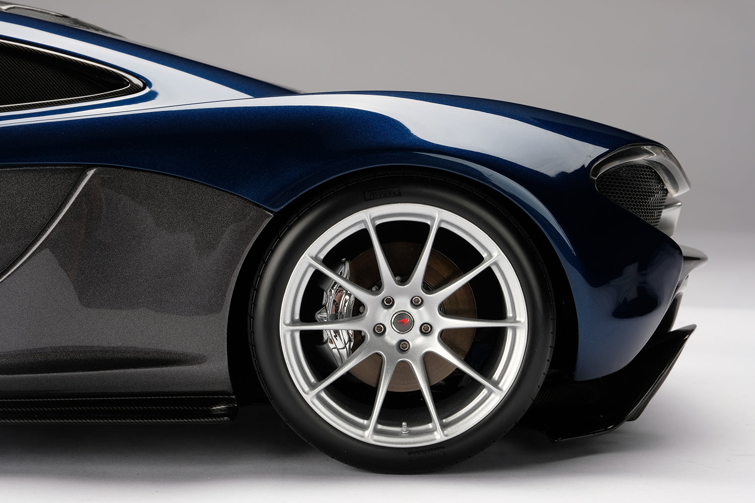 Amalgam McLaren P1 (2012) | 1:8 - Image 30