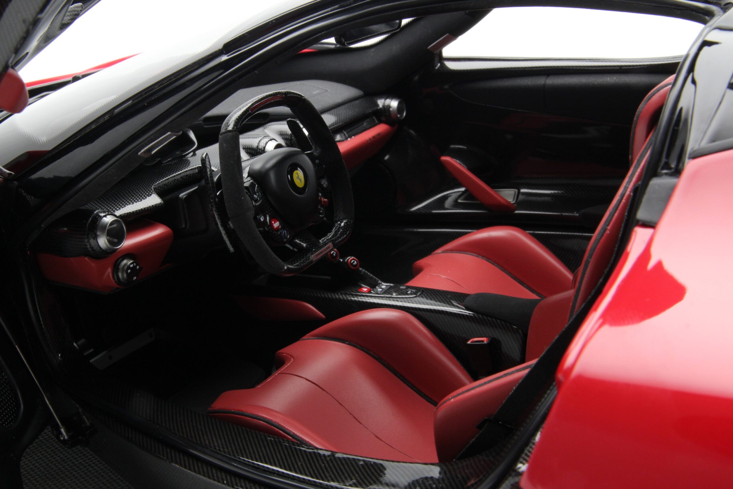 Amalgam Ferrari LaFerrari & LaFerrari Aperta Tailor Made | 1:8 - Image 21