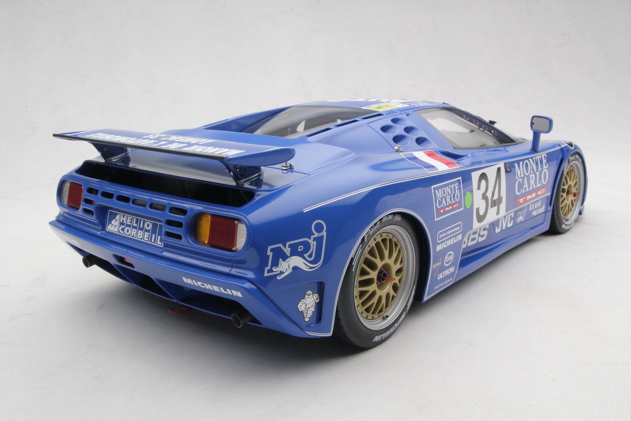 Amalgam Bugatti EB110 LM 1994 Le Mans - Blau | 1:8 – Bild 9