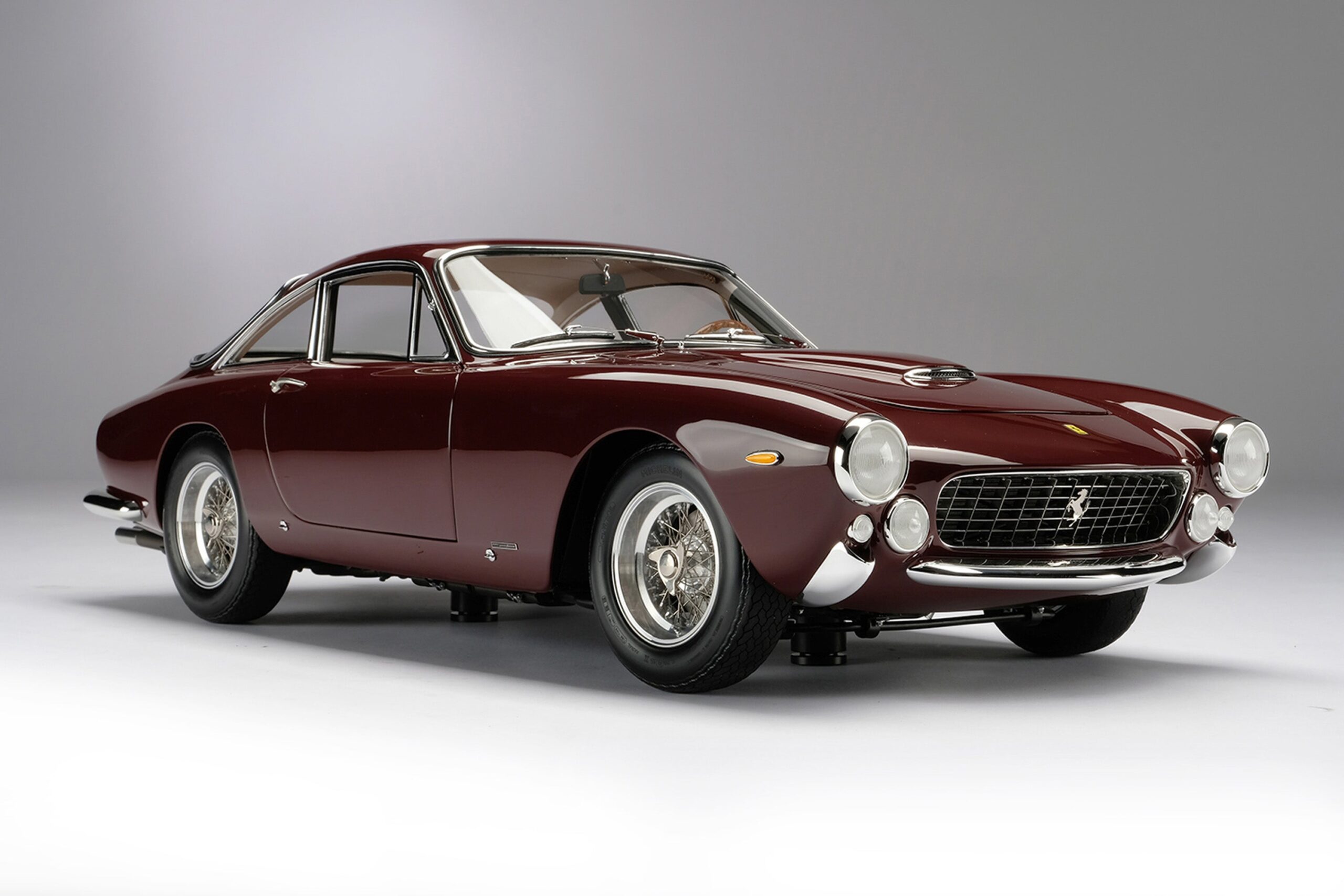 Amalgam Ferrari 250 GT Lusso (1962) - Silber | 1:8 - Imagen 23