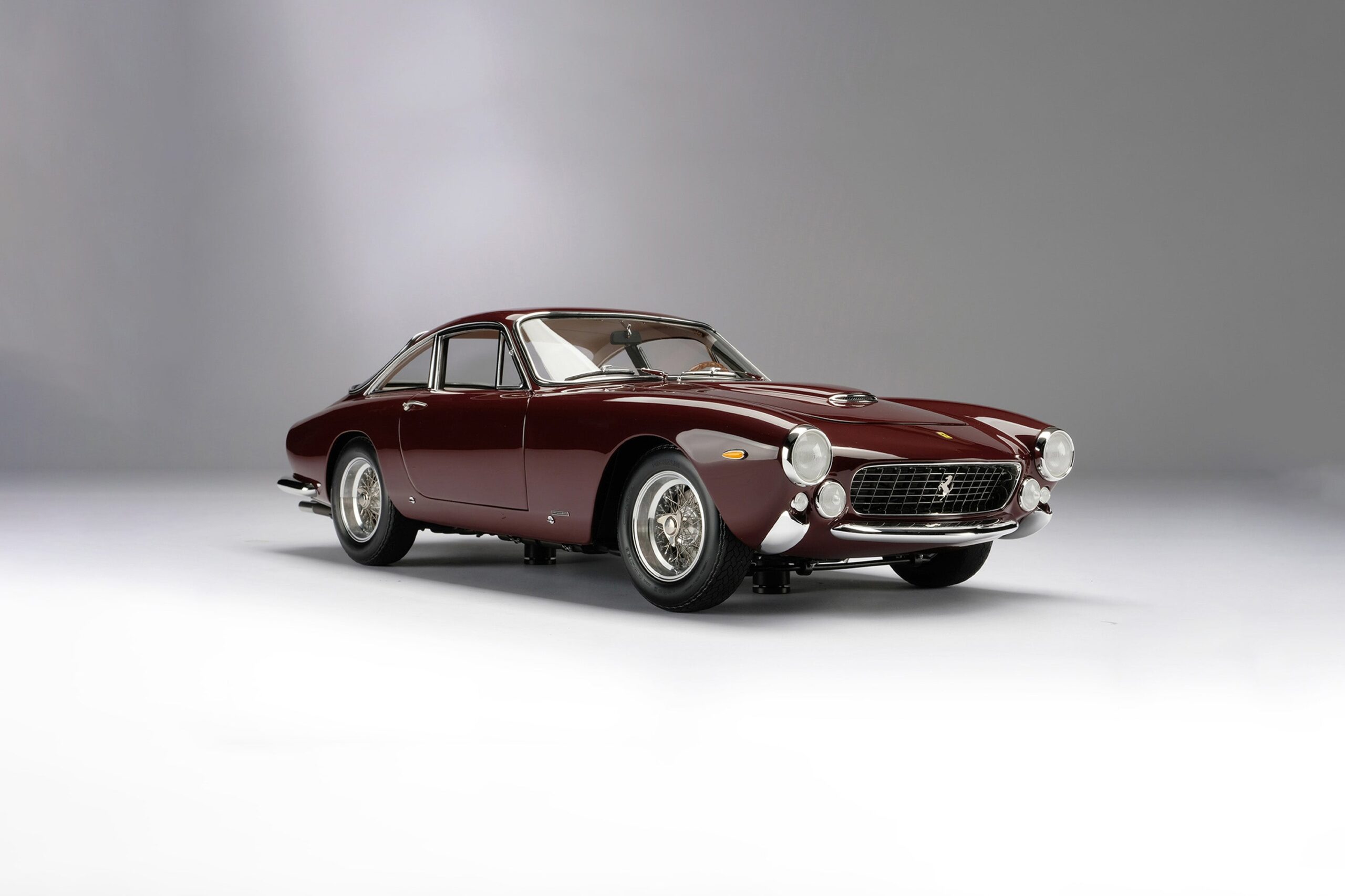 Amalgam Ferrari 250 GT Lusso (1962) - Silber | 1:8 - Imagen 22