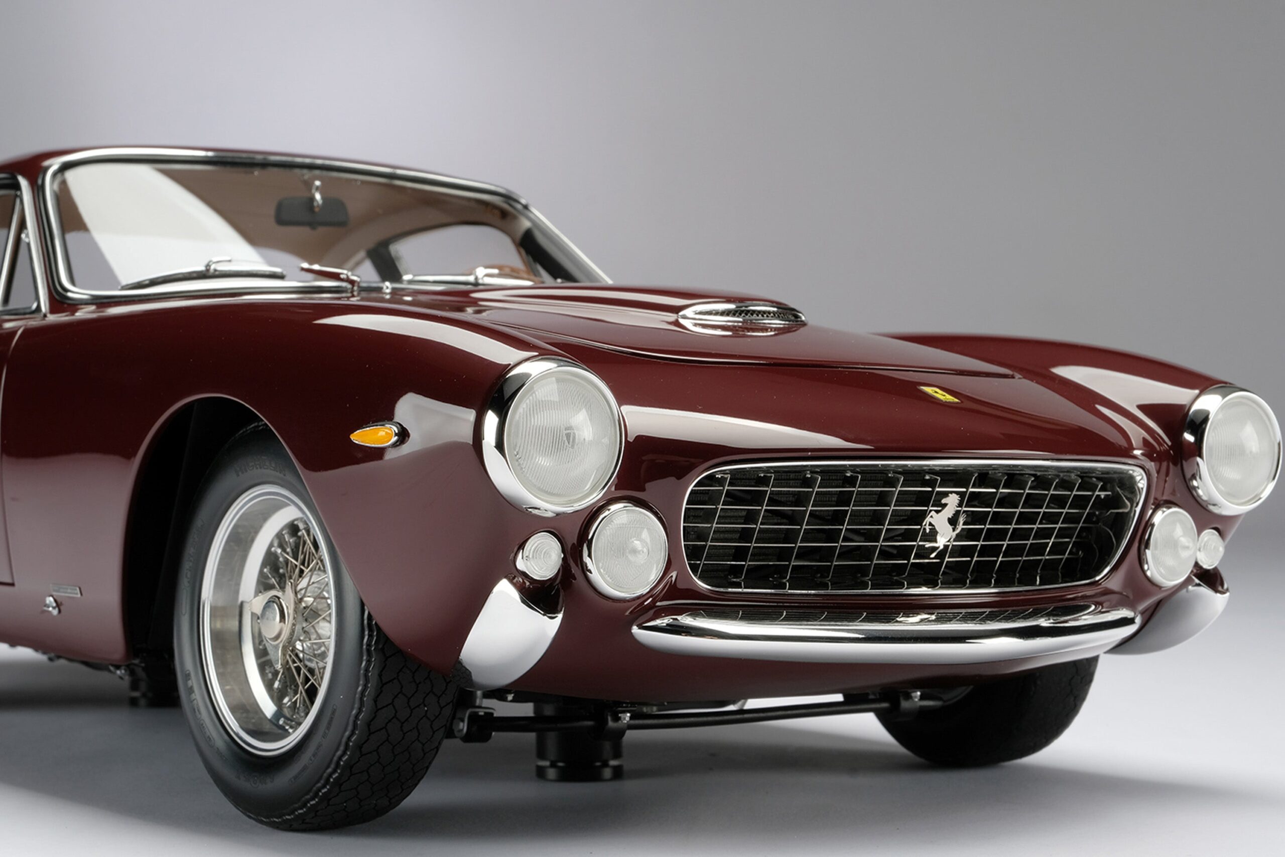 Amalgam Ferrari 250 GT Lusso (1962) - Silber | 1:8 - Imagen 30