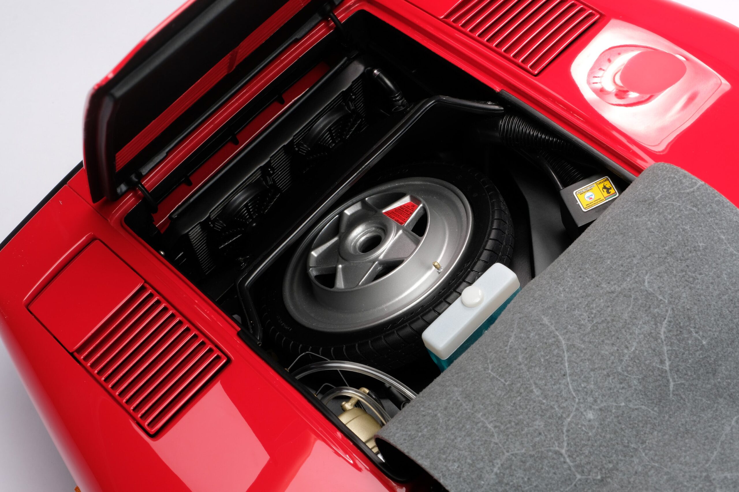 Amalgam Ferrari 288 GTO (1984) - Rot | 1:8 – Bild 10
