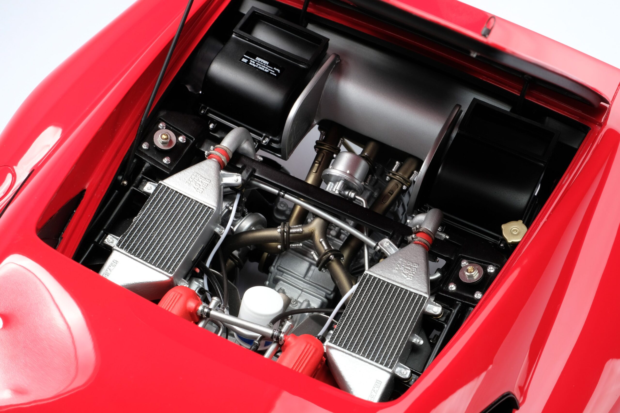 Amalgam Ferrari 288 GTO (1984) - Rot | 1:8 – Bild 9