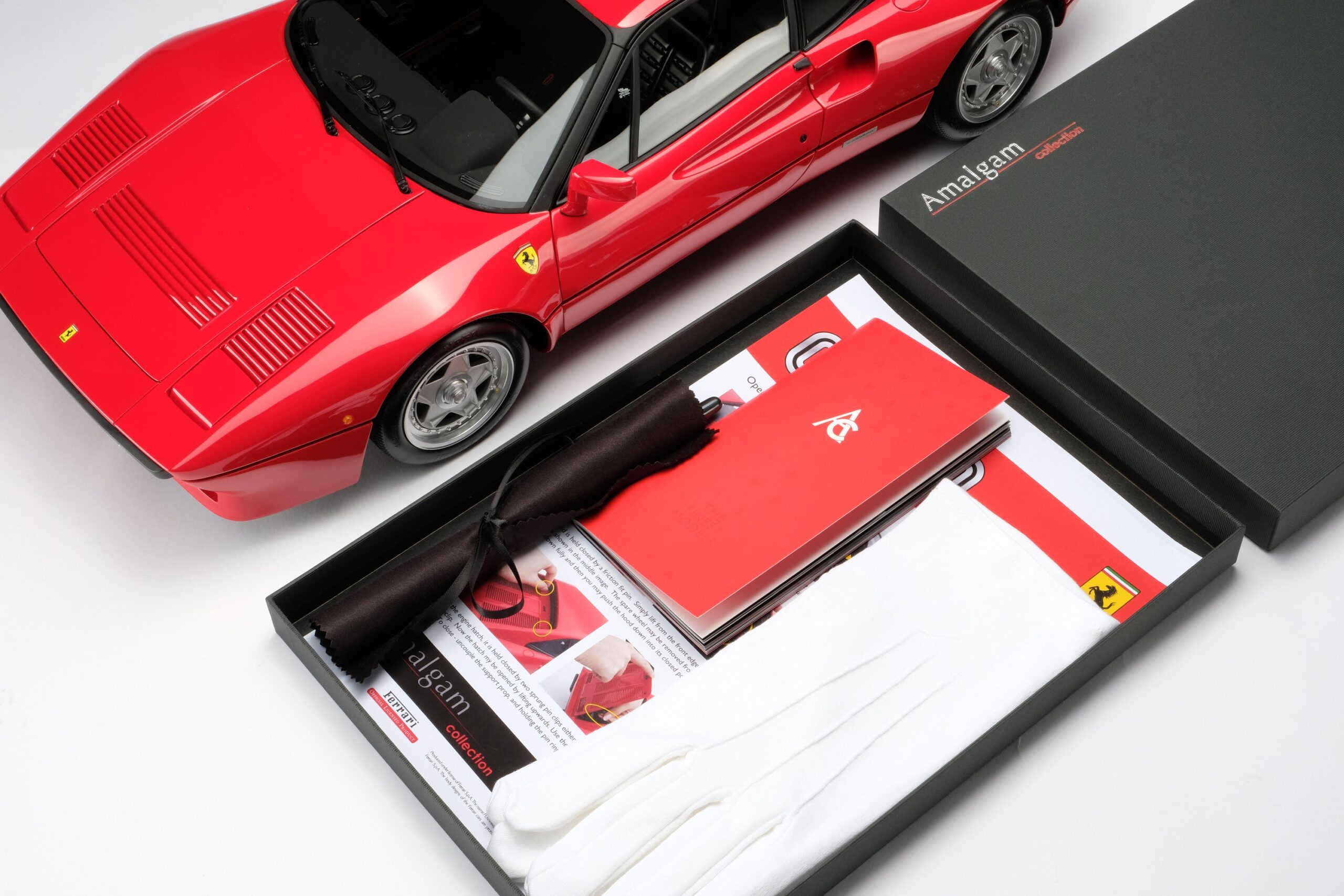 Amalgam Ferrari 288 GTO (1984) - Rot | 1:8 – Bild 19