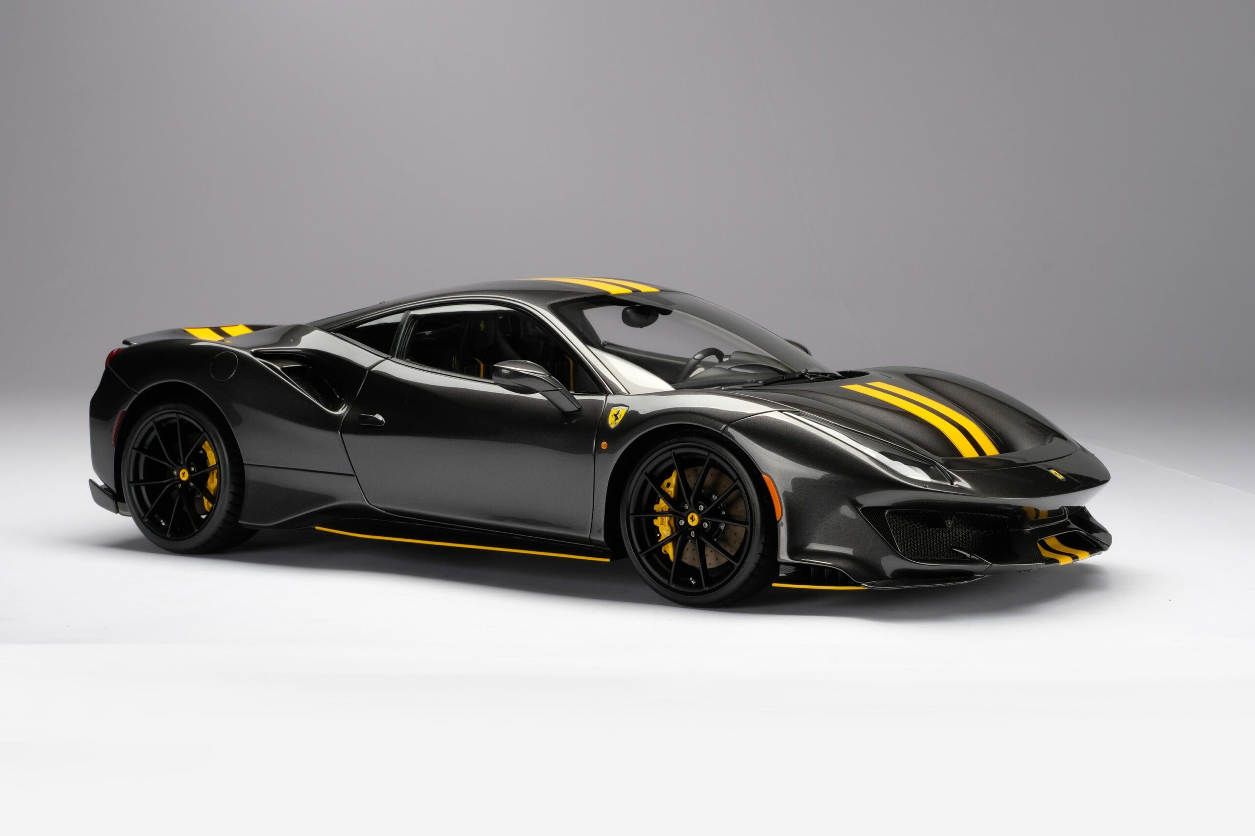 Amalgam Ferrari 488 GTB & Spider Tailor Made | 1:8 - Image 19