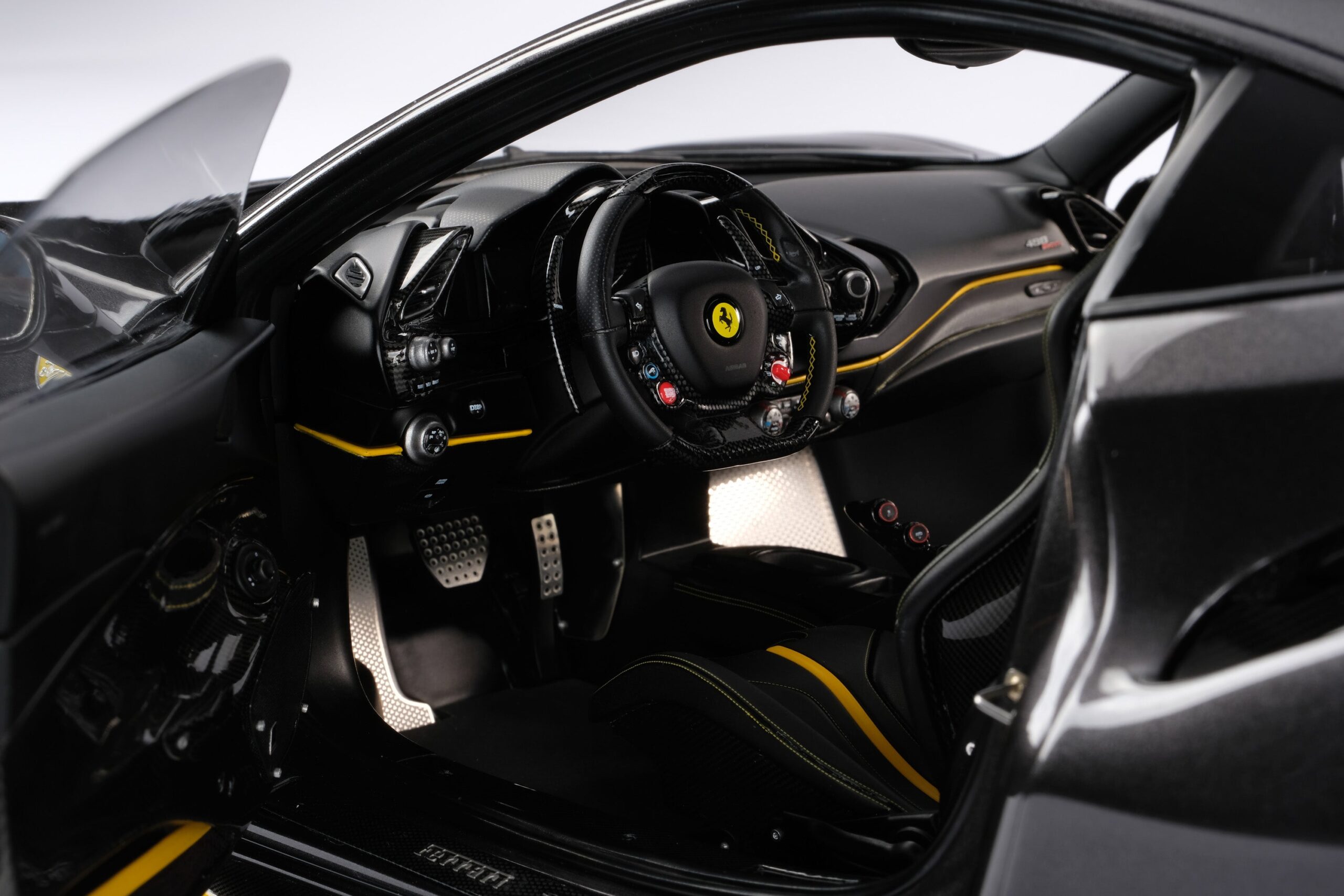Amalgam Ferrari 488 GTB & Spider Tailor Made | 1:8 - Image 21