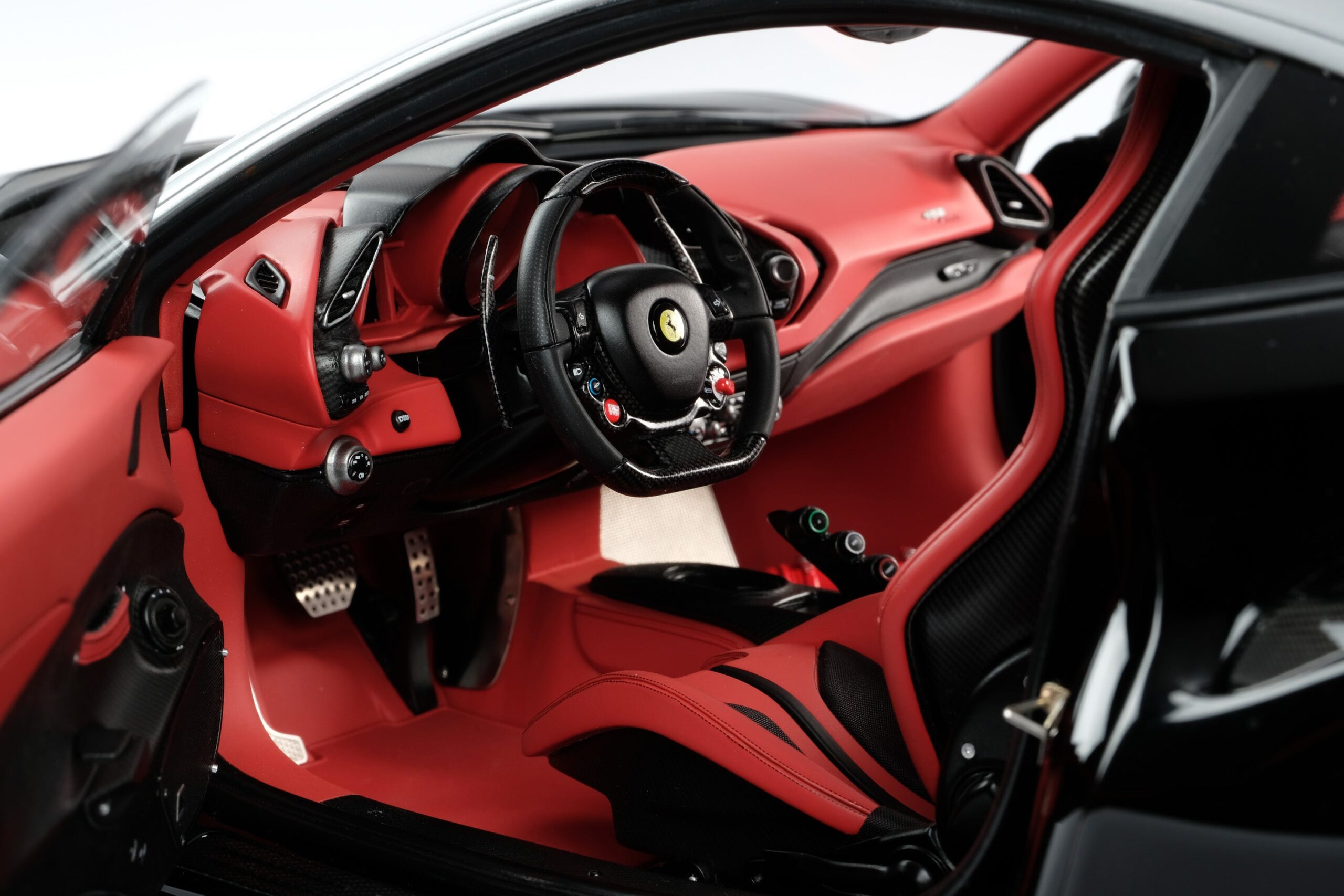 Amalgam Ferrari 488 GTB & Spider Tailor Made | 1:8 - Image 25