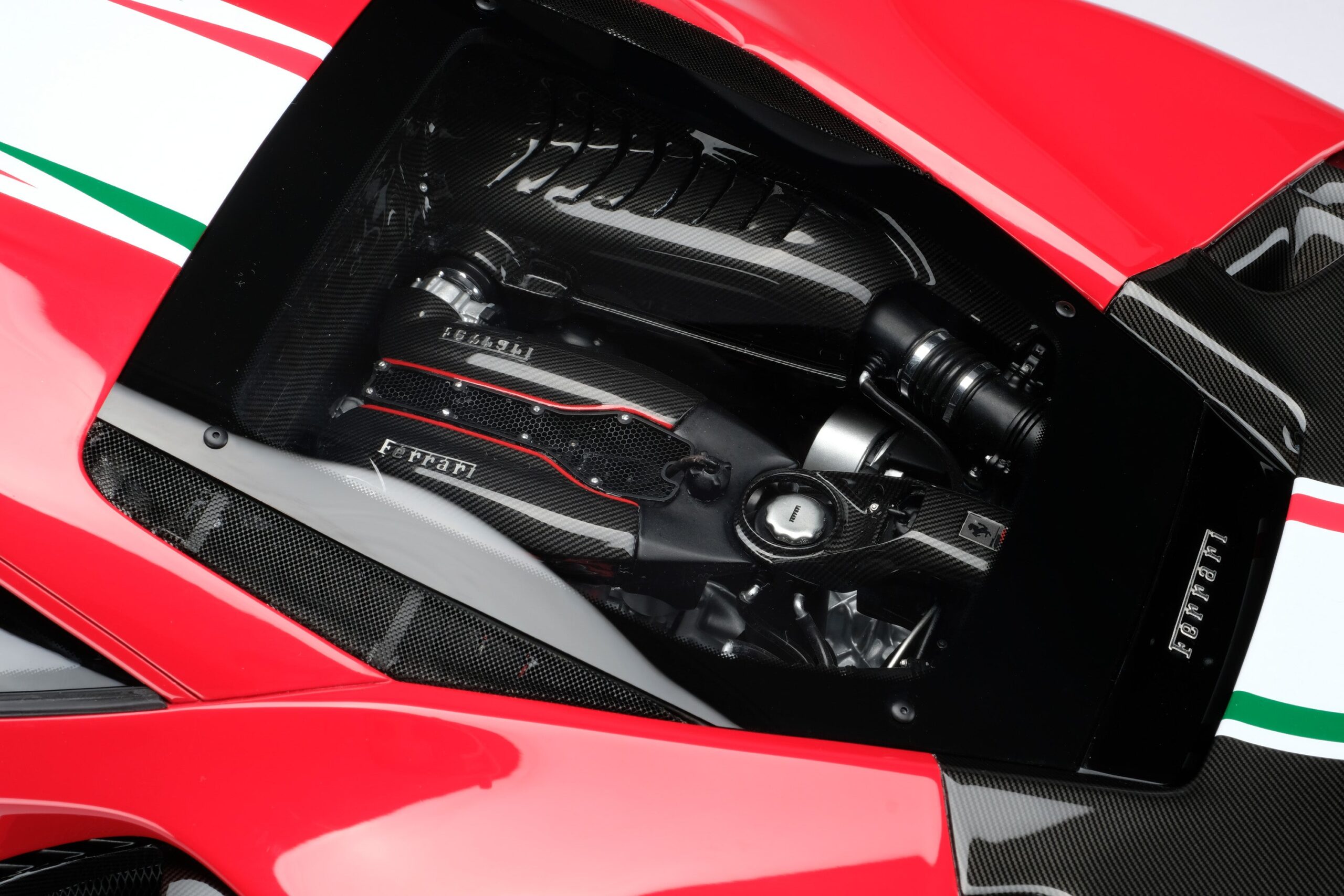 Amalgam Ferrari 488 GTB & Spider Tailor Made | 1:8 - Image 27