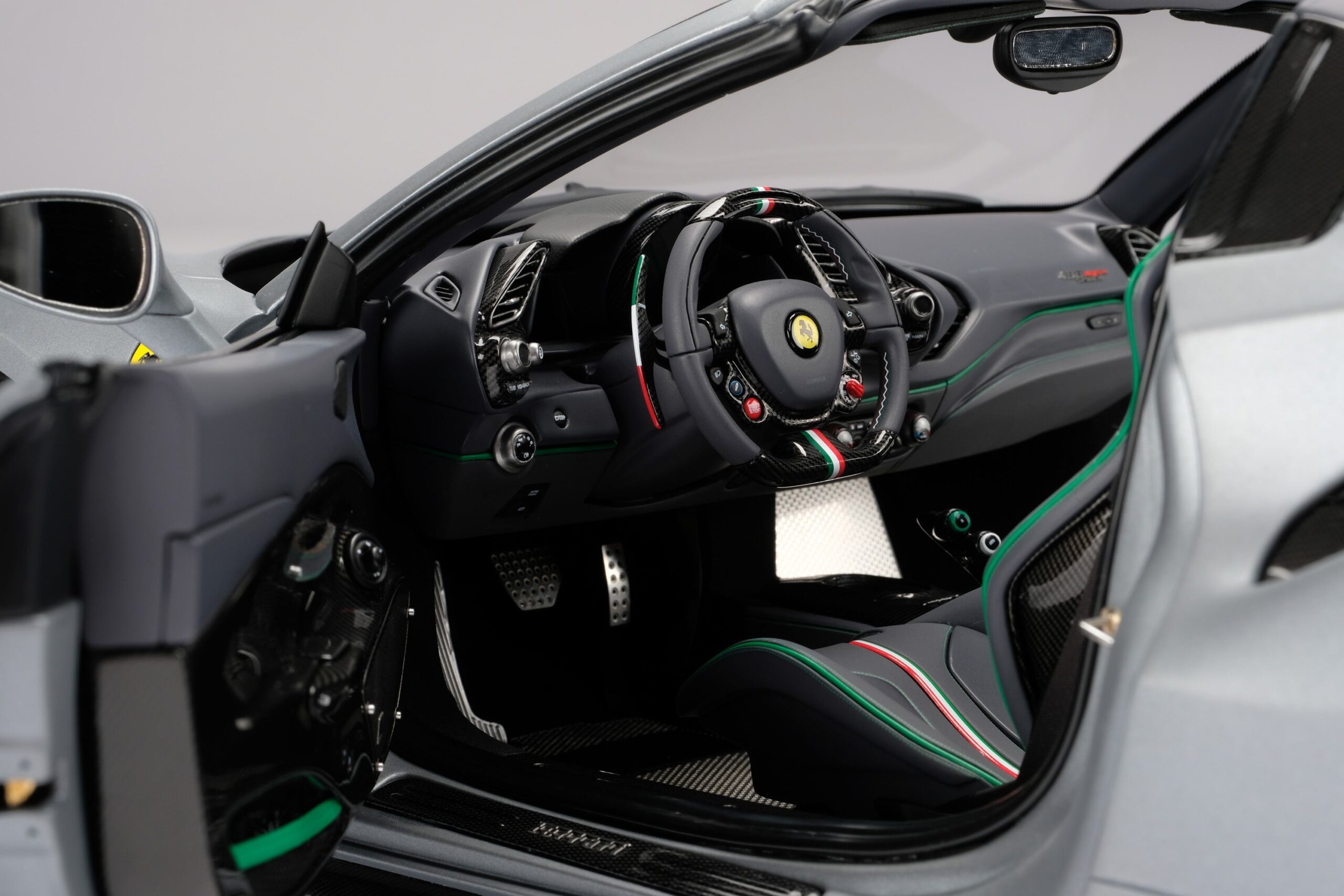 Amalgam Ferrari 488 GTB & Spider Tailor Made | 1:8 - Image 34