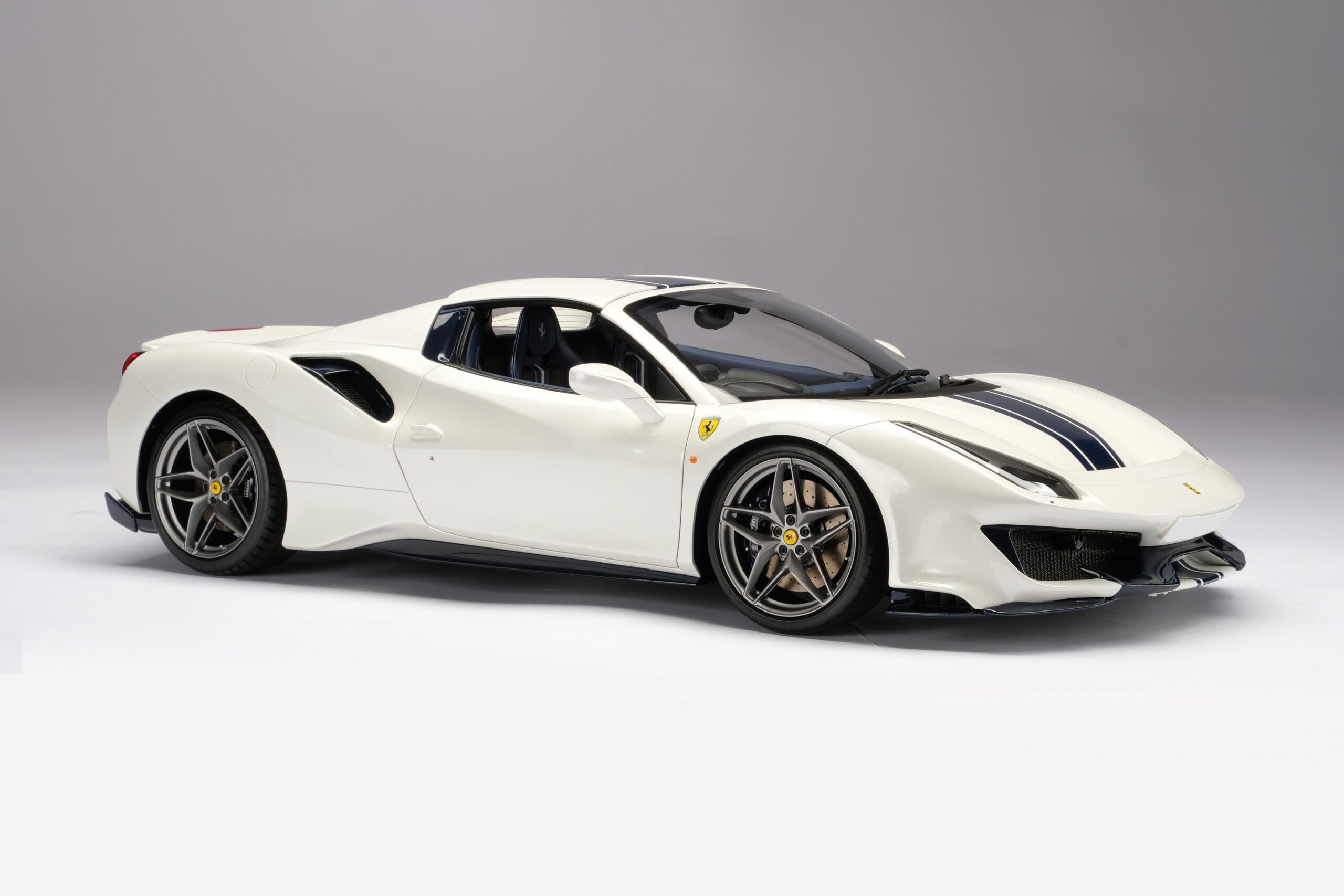 Amalgam Ferrari 488 GTB & Spider Tailor Made | 1:8 - Image 39