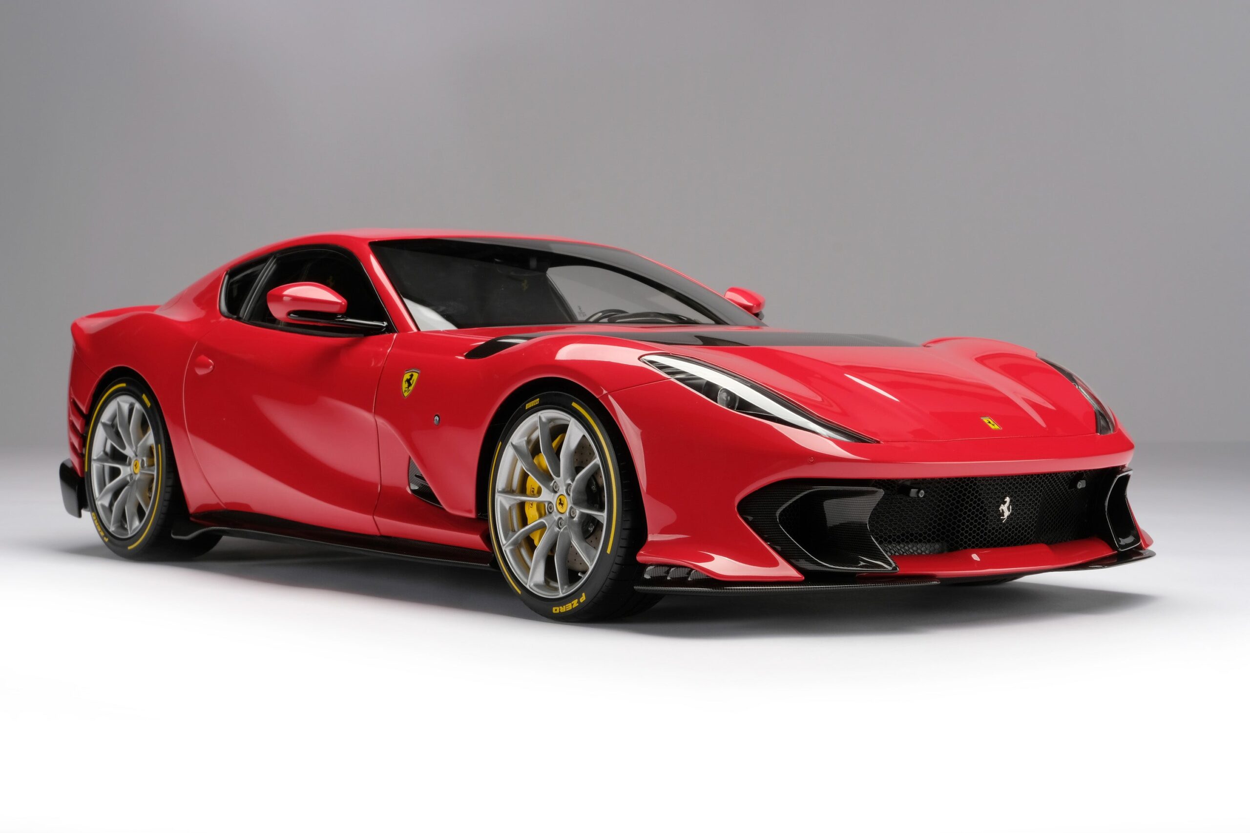 Amalgam Ferrari 812 Competizione & Competizione A Tailor Made | 1:8 - Image 23