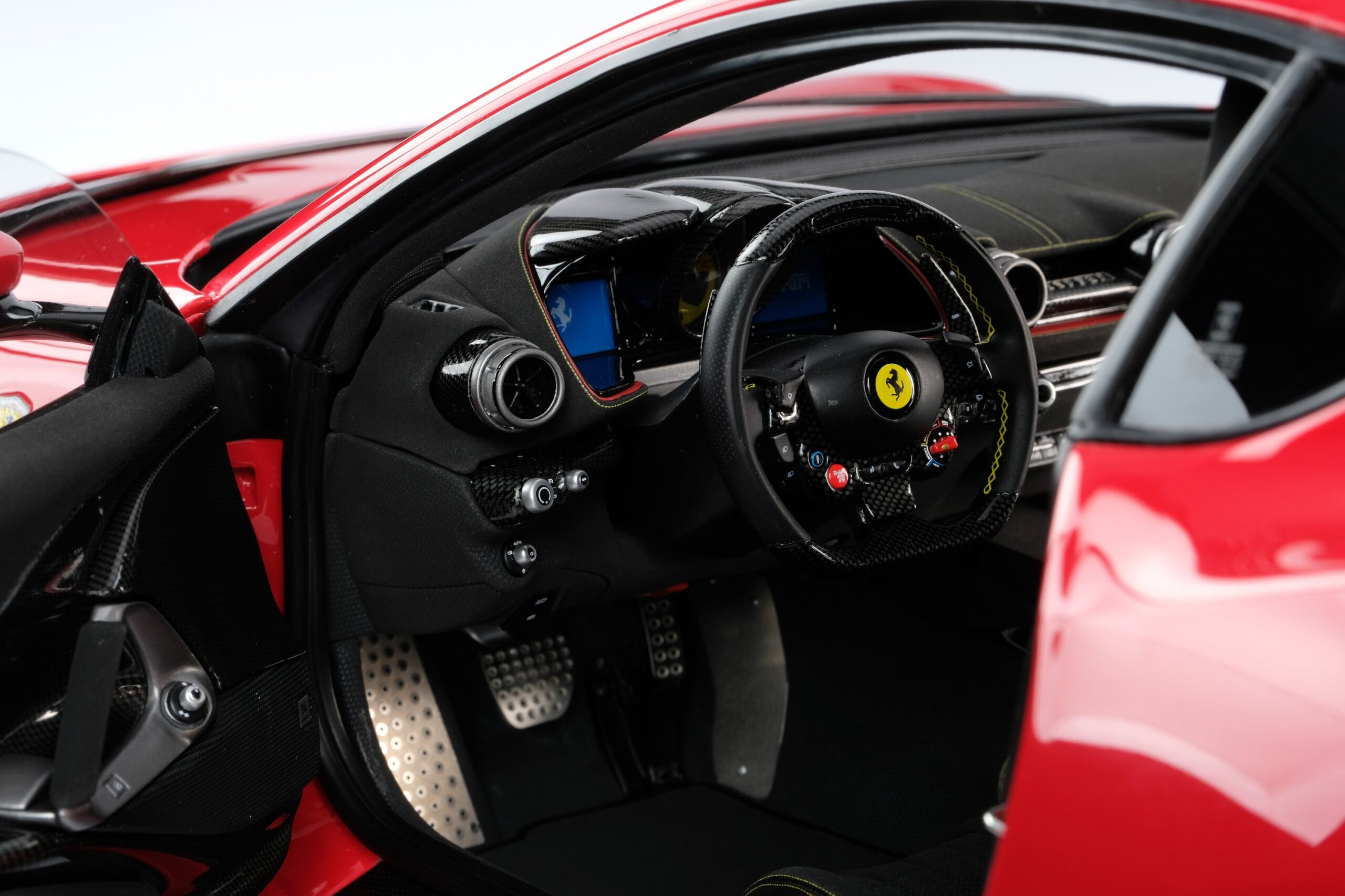 Amalgam Ferrari 812 Competizione & Competizione A Tailor Made | 1:8 - Image 24