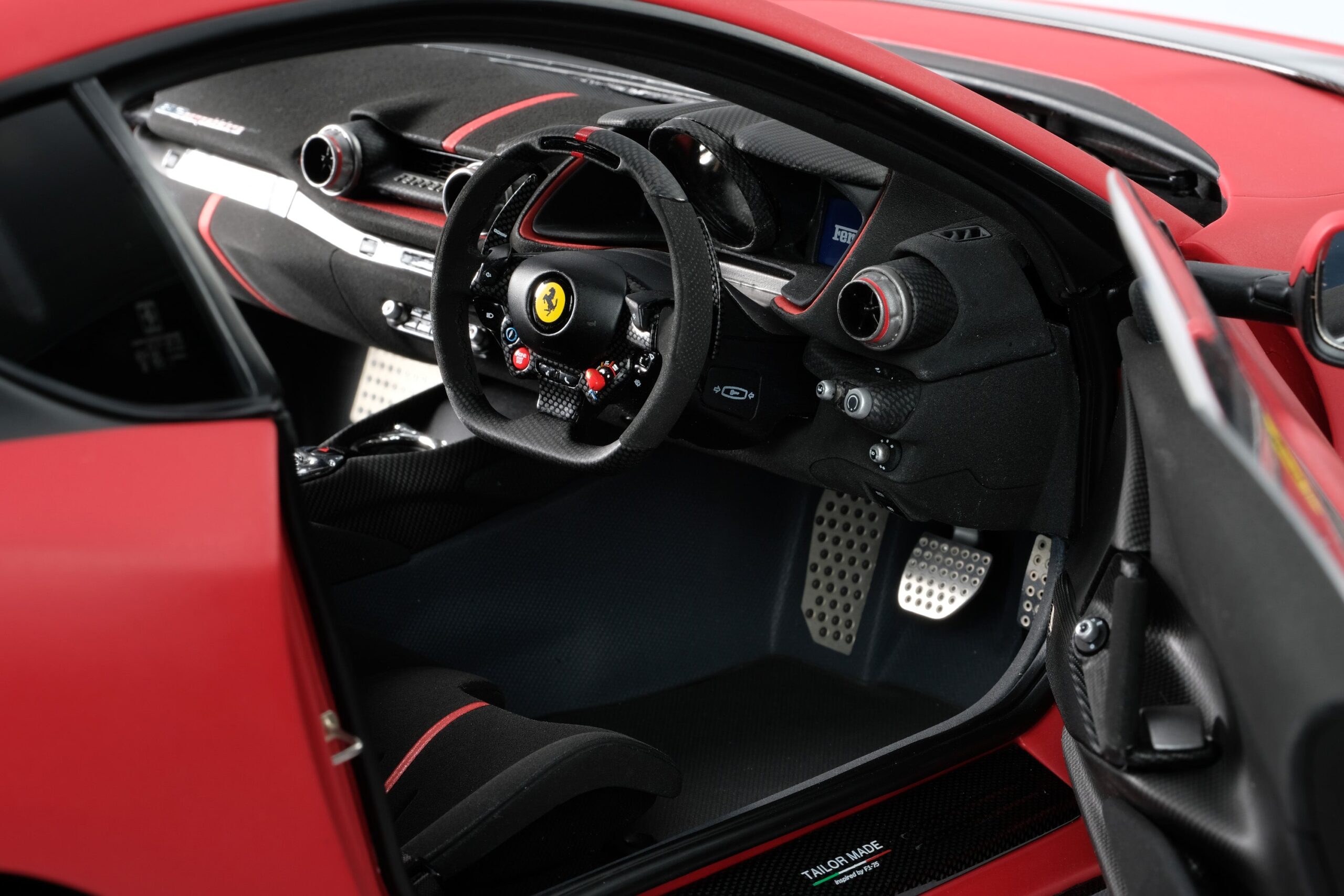 Amalgam Ferrari 812 Competizione & Competizione A Tailor Made | 1:8 - Image 31