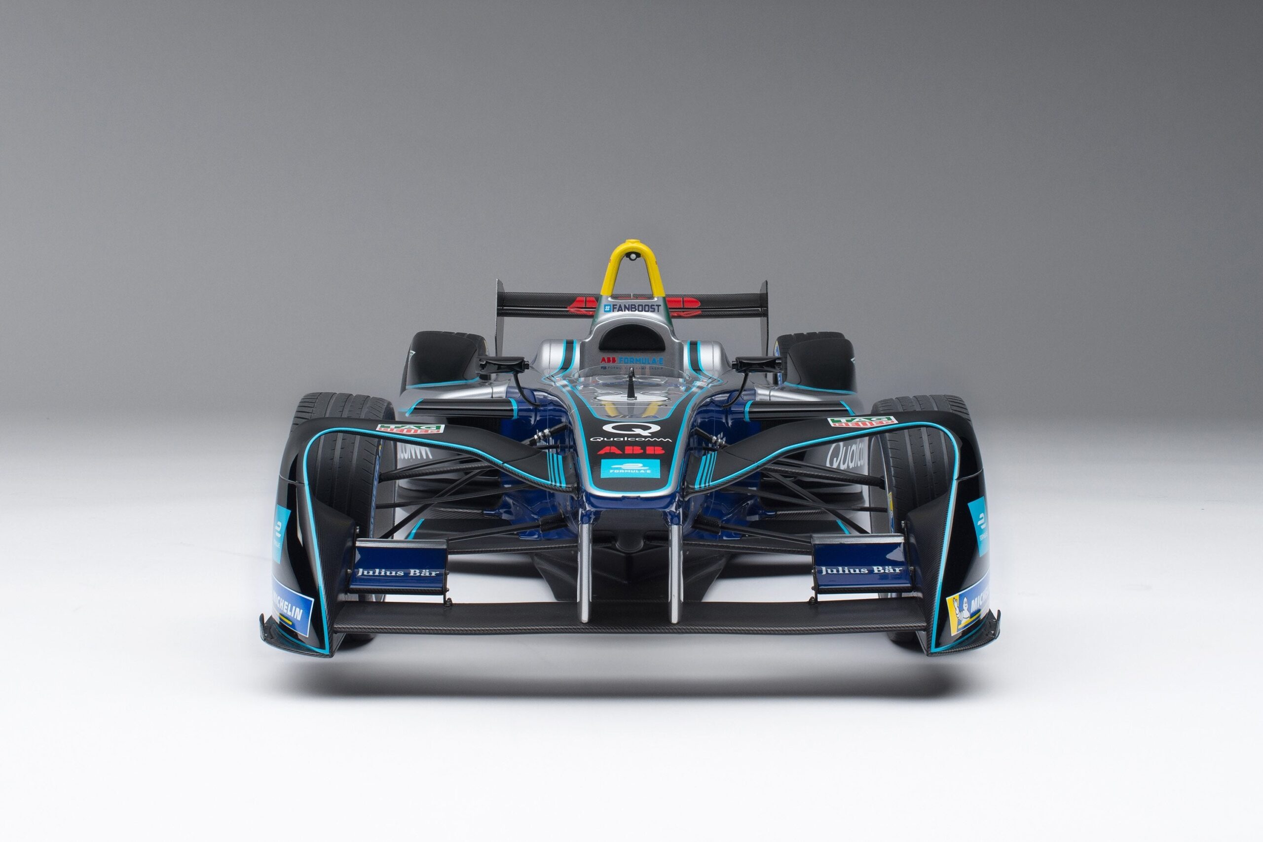 Amalgam Spark-Renault SRT_01E Gen1 Season 4 Show Car (2017) - Silber | 1:8 - 画像5