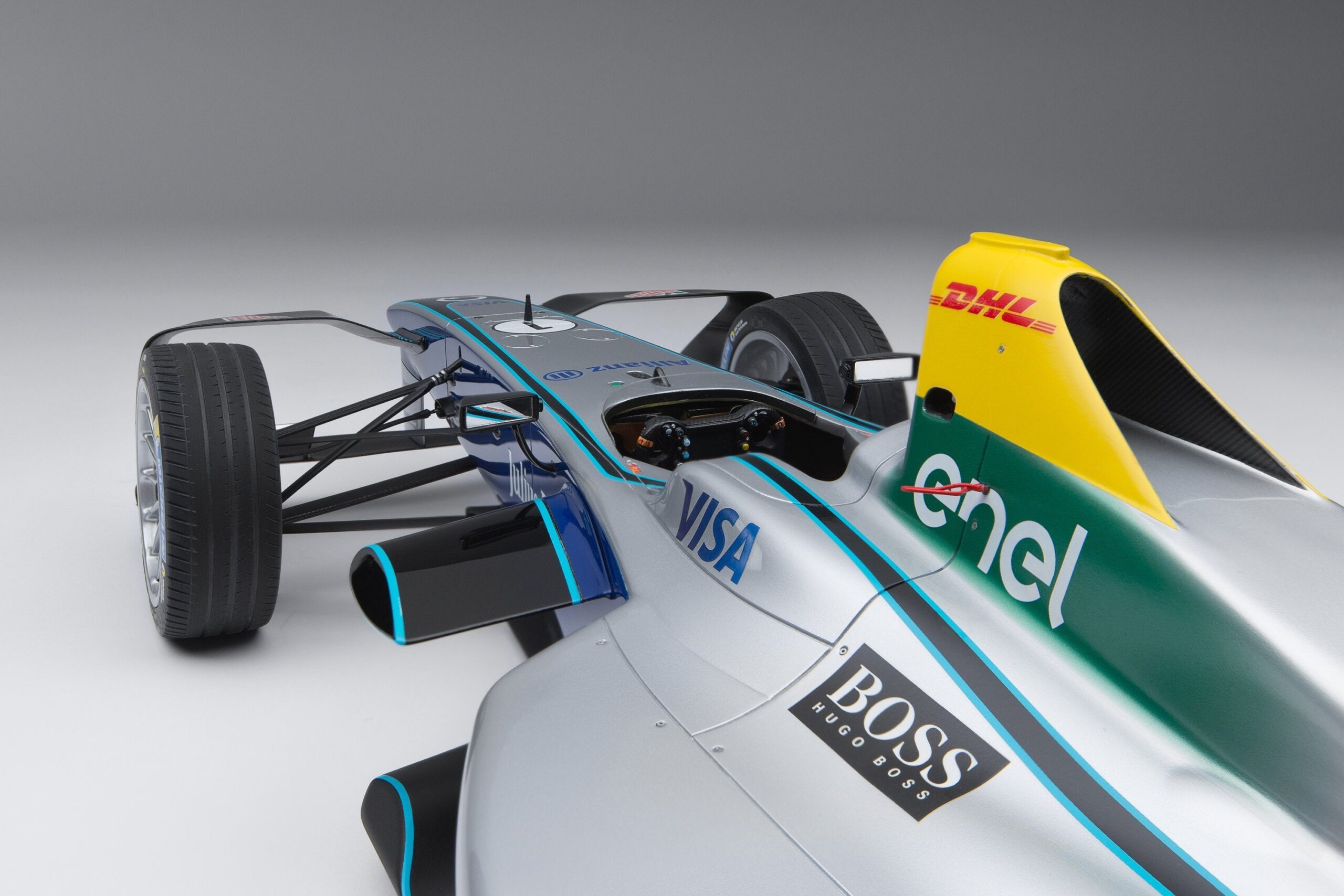 Amalgam Spark-Renault SRT_01E Gen1 Season 4 Show Car (2017) - Silber | 1:8 - 画像7