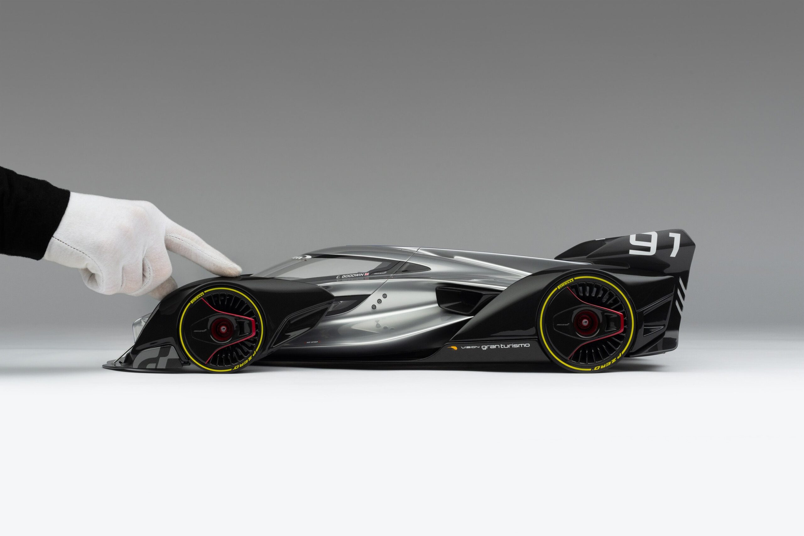 Amalgam McLaren Ultimate Vision Gran Turismo (2017) Signed Edition - Mehrfarbig | 1:8 – Bild 25