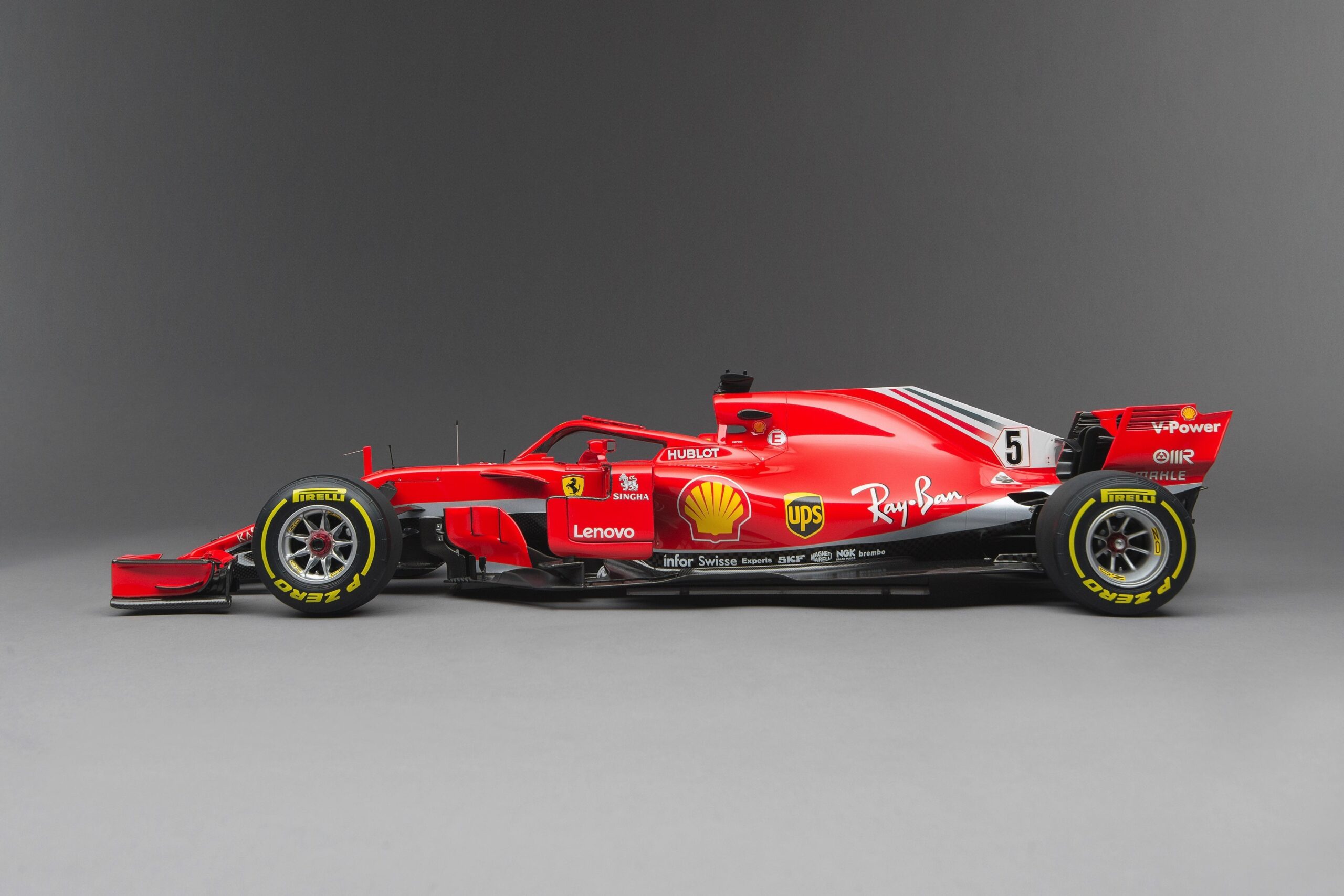 Amalgam Ferrari SF71H 2018 Australian Grand Prix - Rot | 1:8 – Bild 6