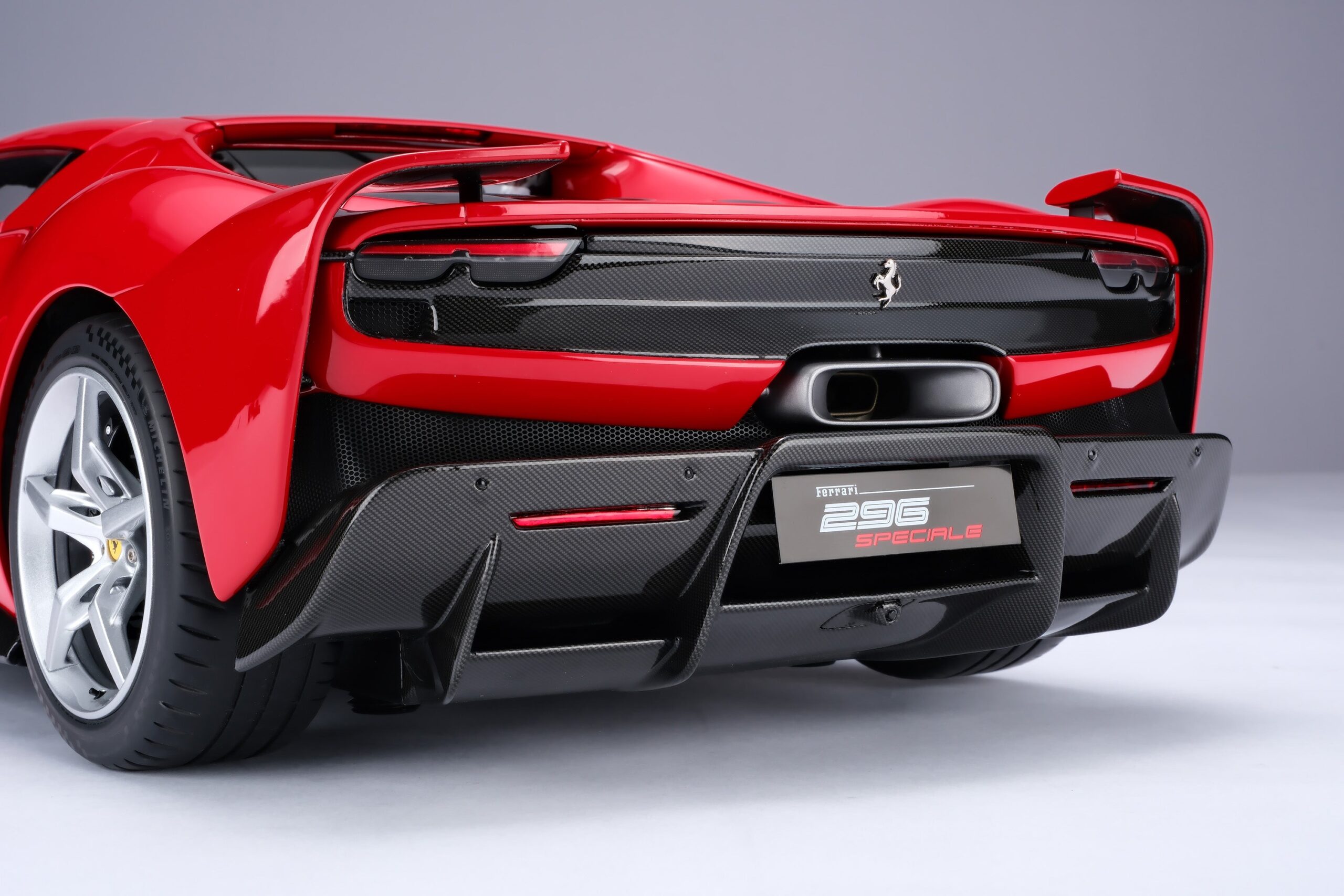 Amalgam Ferrari 296 Speciale (2025) - Rot | 1:8 - Image 15