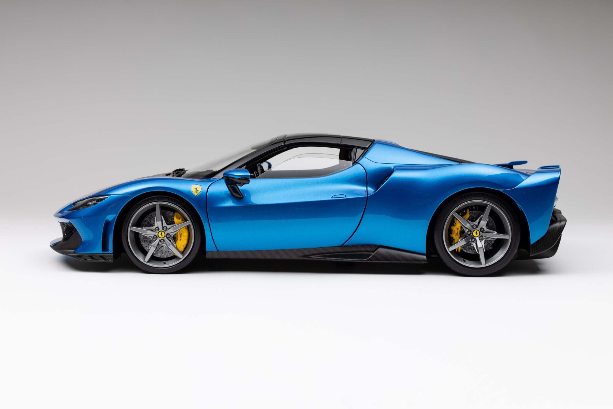 Amalgam Ferrari 296 Speciale A (2025) - Blau | 1:8 - Image 19