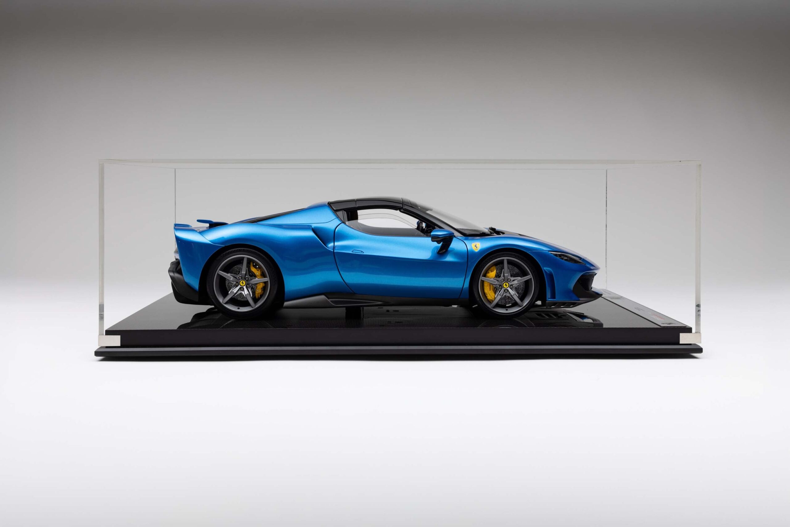 Amalgam Ferrari 296 Speciale A (2025) - Blau | 1:8 - Image 25