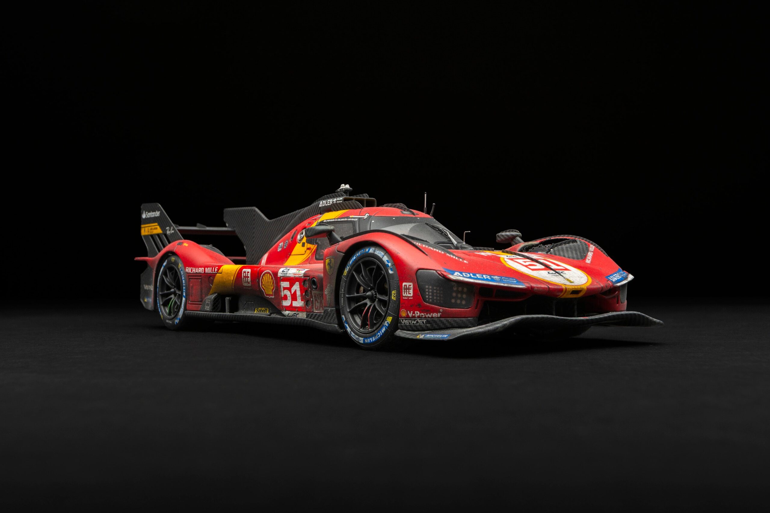 Amalgam Ferrari 499P 2023 Le Mans Winner (Race Weathered) - Rot | 1:18