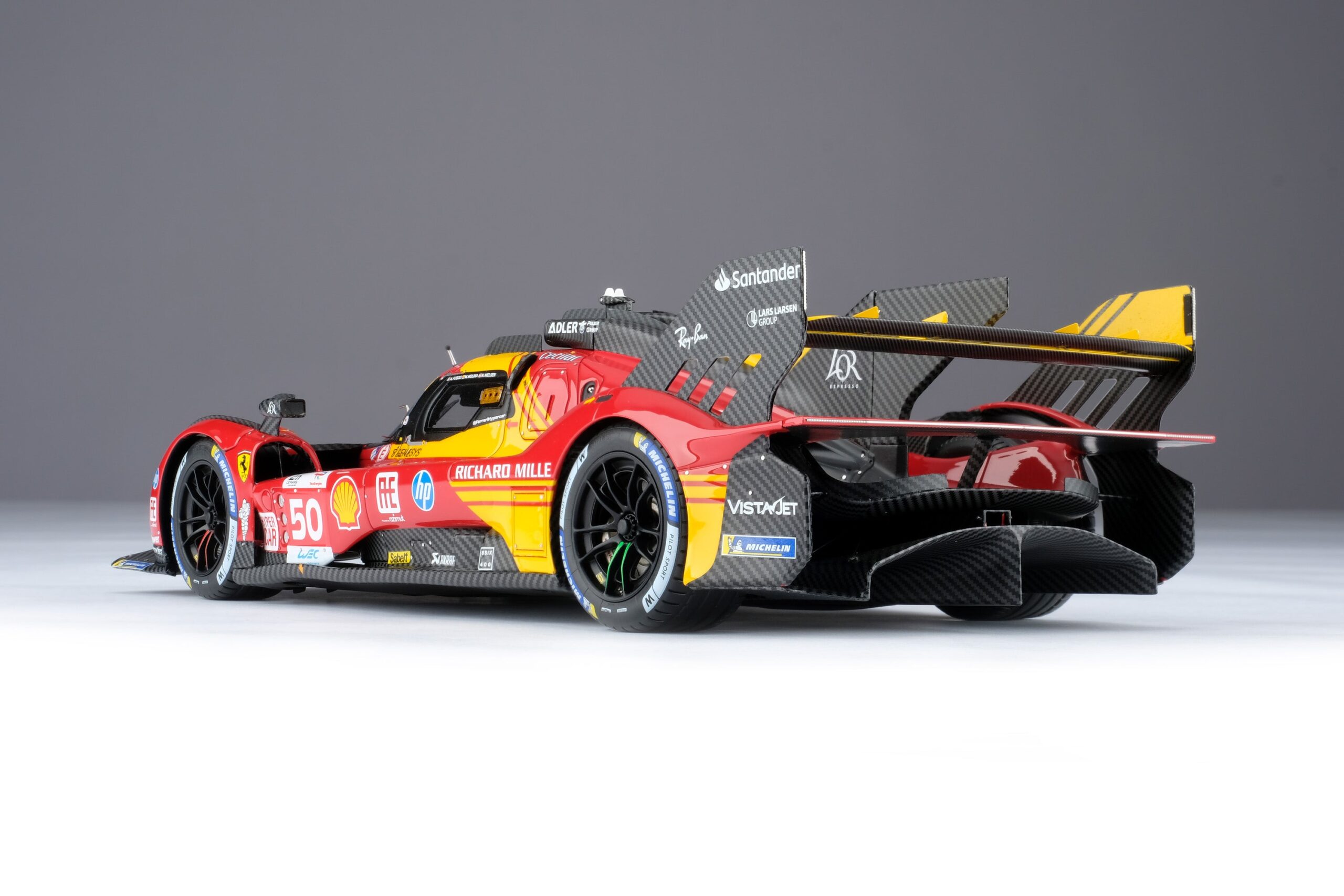 Amalgam Ferrari 499P 2024 Le Mans Winner - Rot | 1:18 – Bild 13