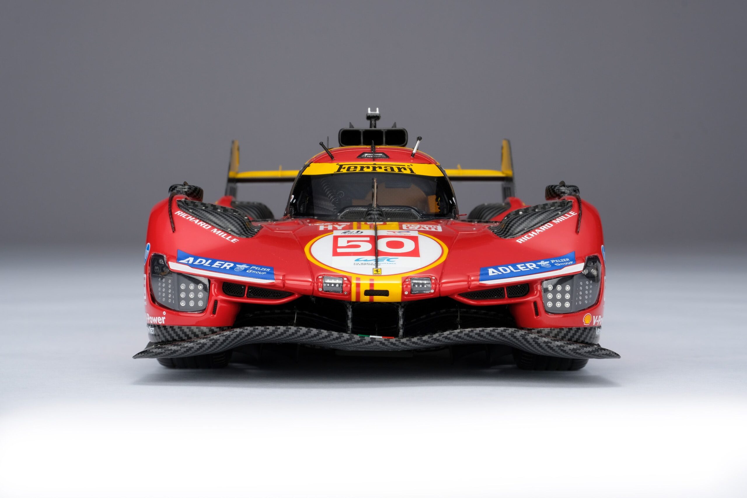 Amalgam Ferrari 499P 2024 Le Mans Winner - Rot | 1:18 – Bild 6