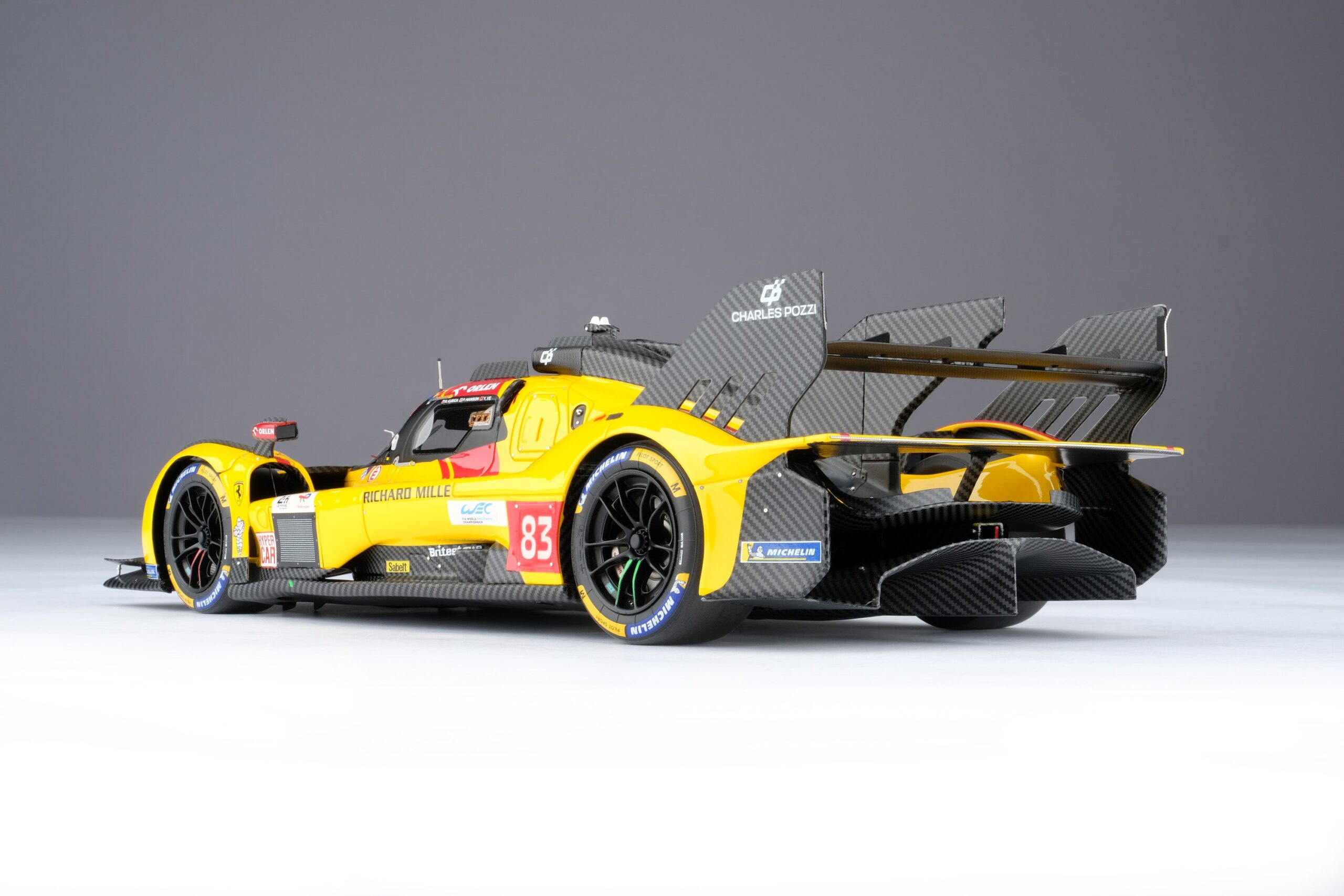 Amalgam Ferrari 499P 2025 Le Mans Winner #83 - Gelb | 1:18 – Bild 15