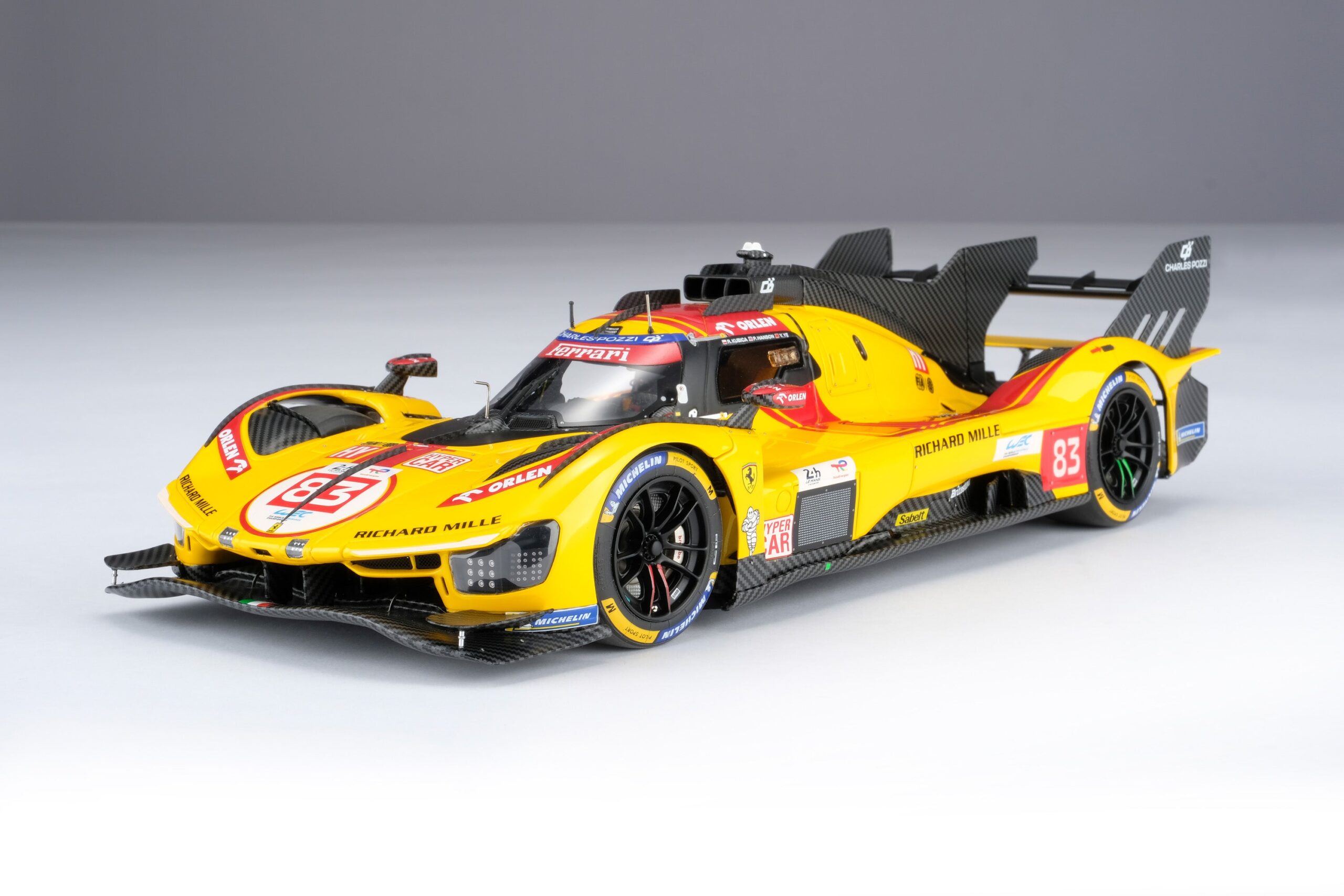 Amalgam Ferrari 499P 2025 Le Mans Winner #83 - Gelb | 1:18 – Bild 11