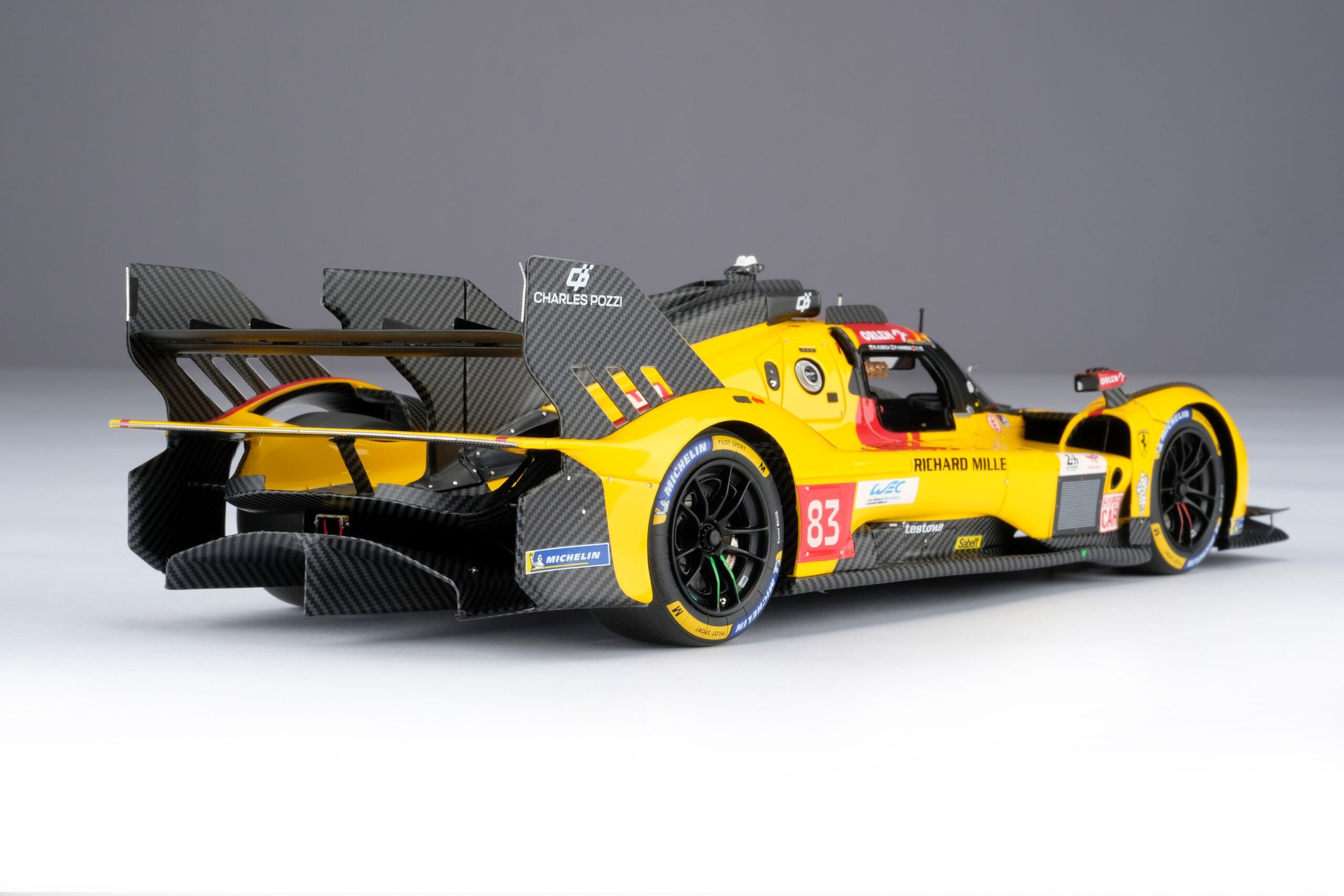 Amalgam Ferrari 499P 2025 Le Mans Winner #83 - Gelb | 1:18 – Bild 18